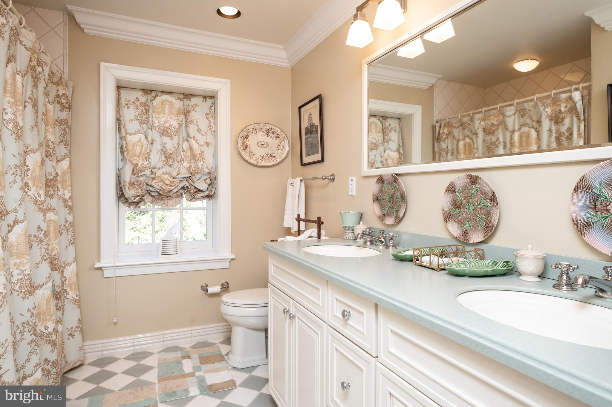 RUXTON - Residential