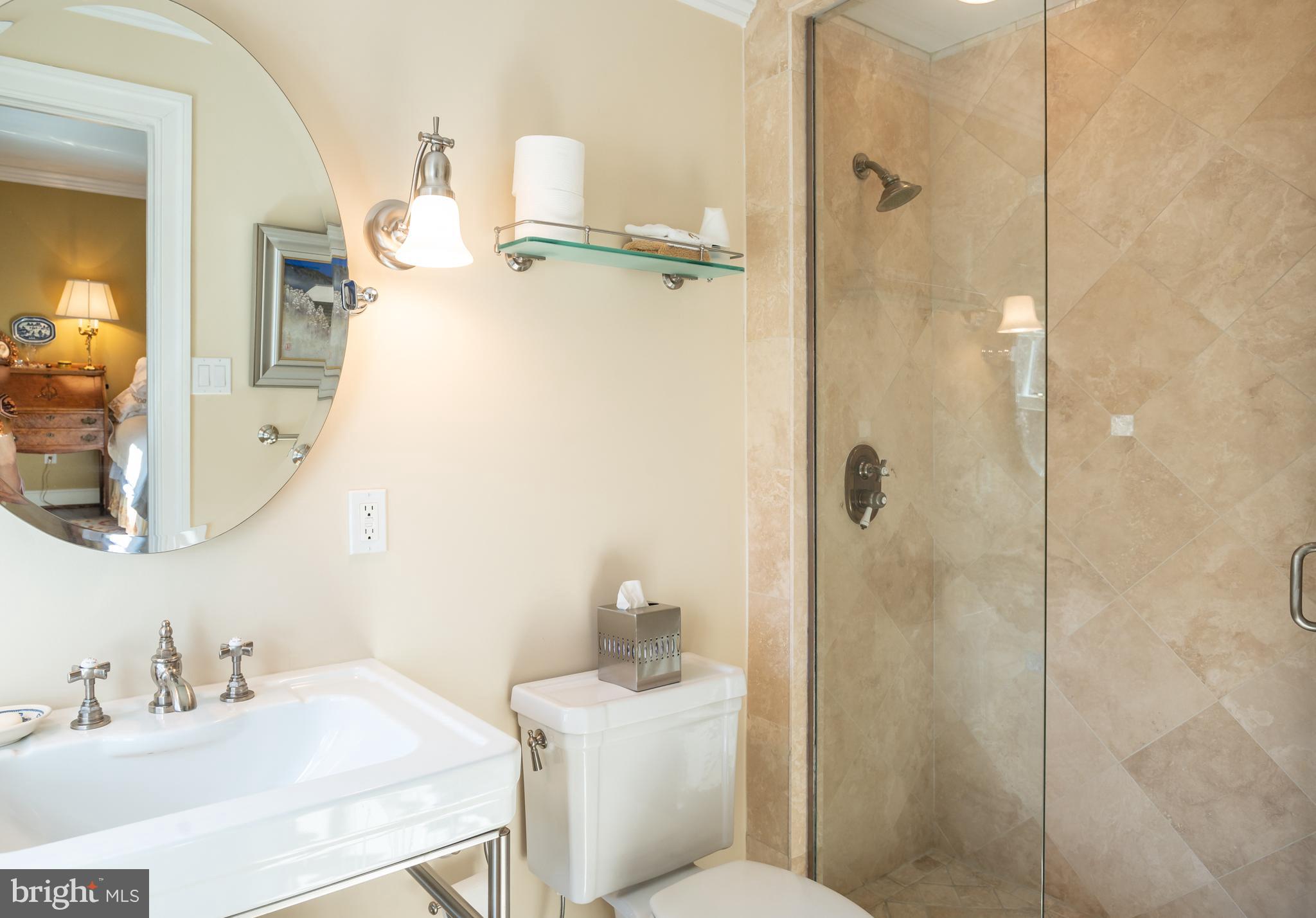 RUXTON - Residential