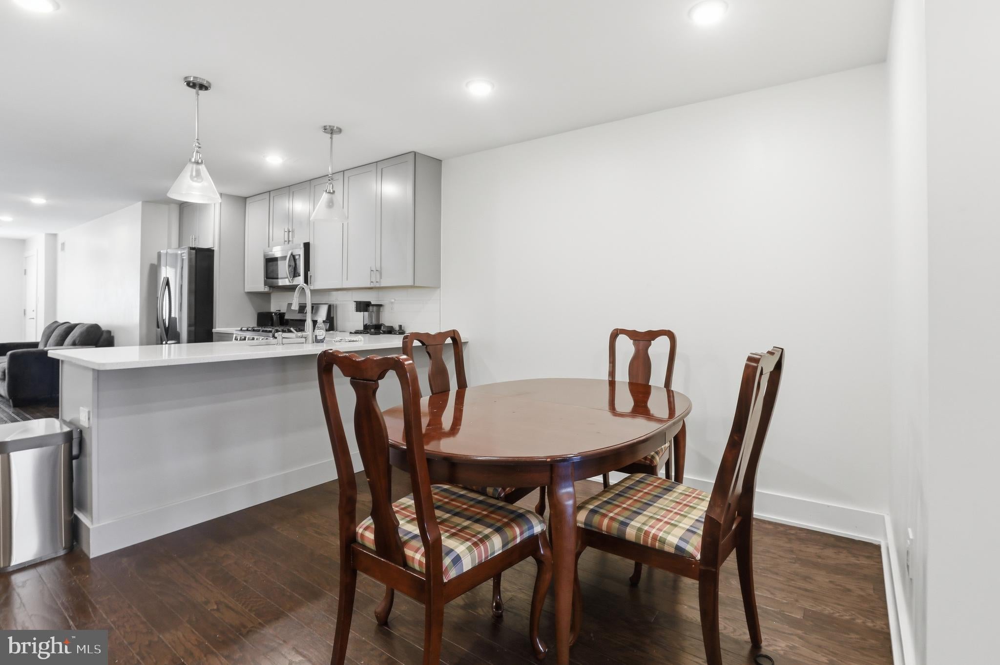 1952 N 6TH STREET 1