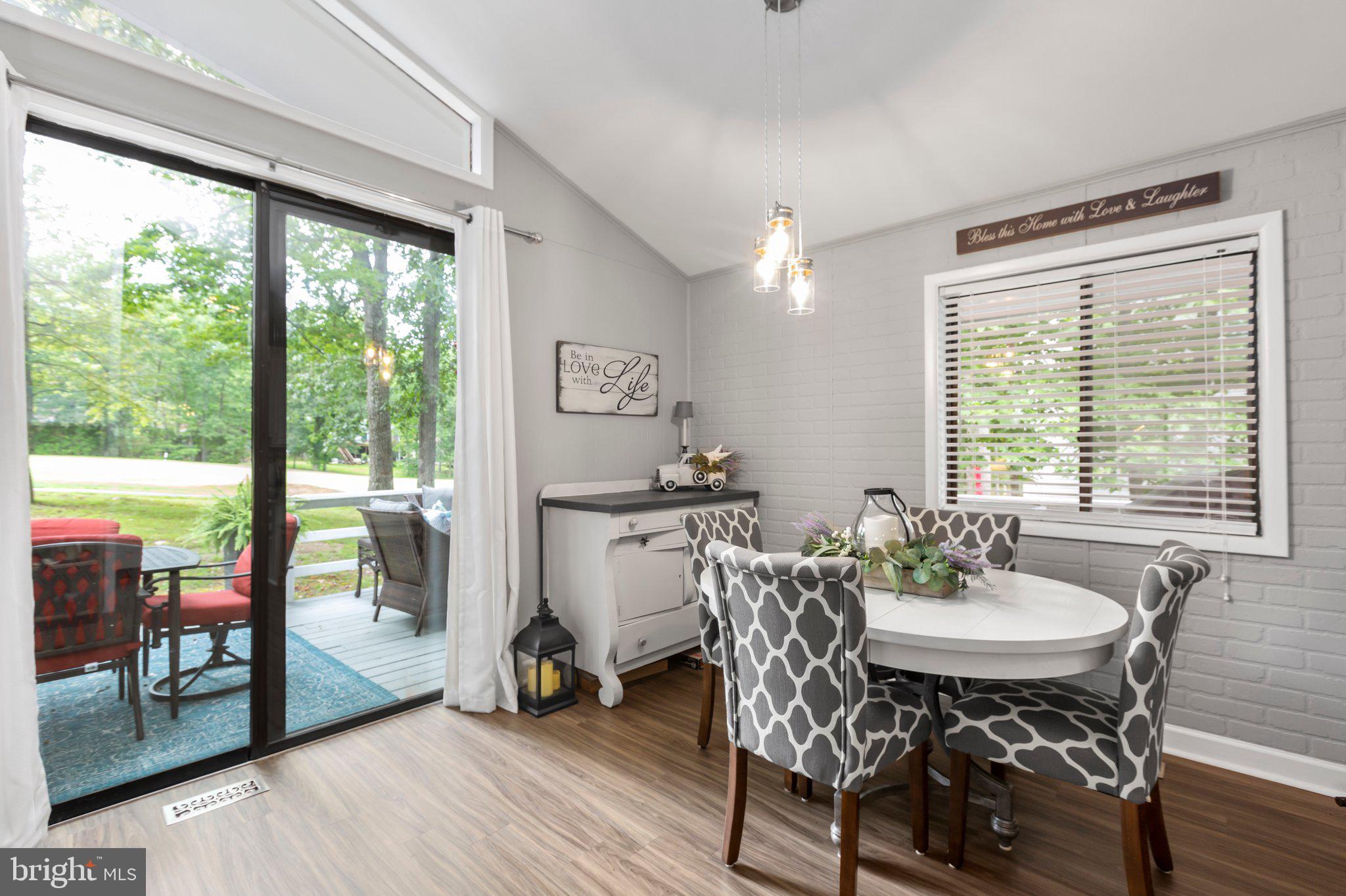 LAKE OF THE WOODS - Residential