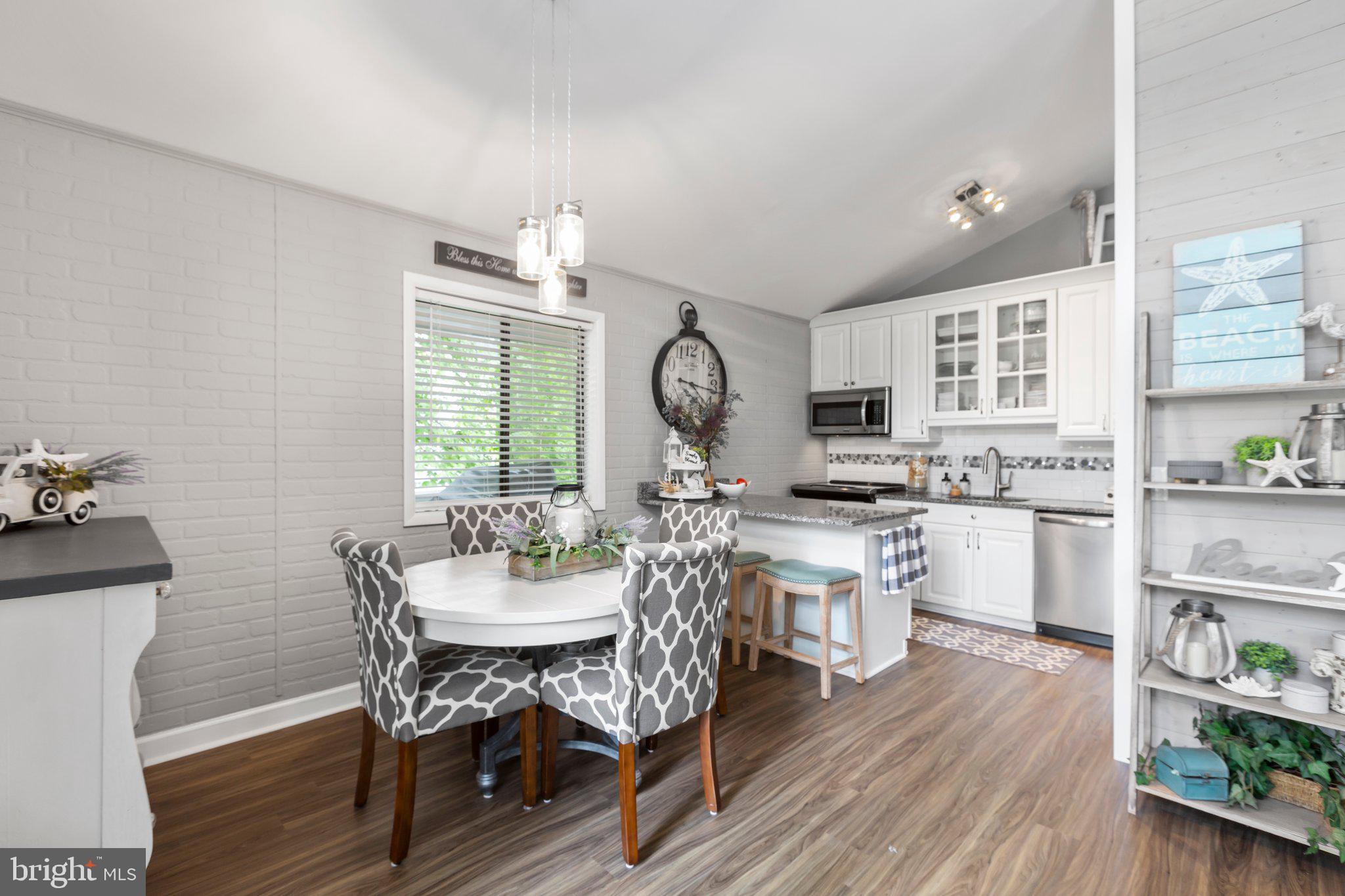 LAKE OF THE WOODS - Residential