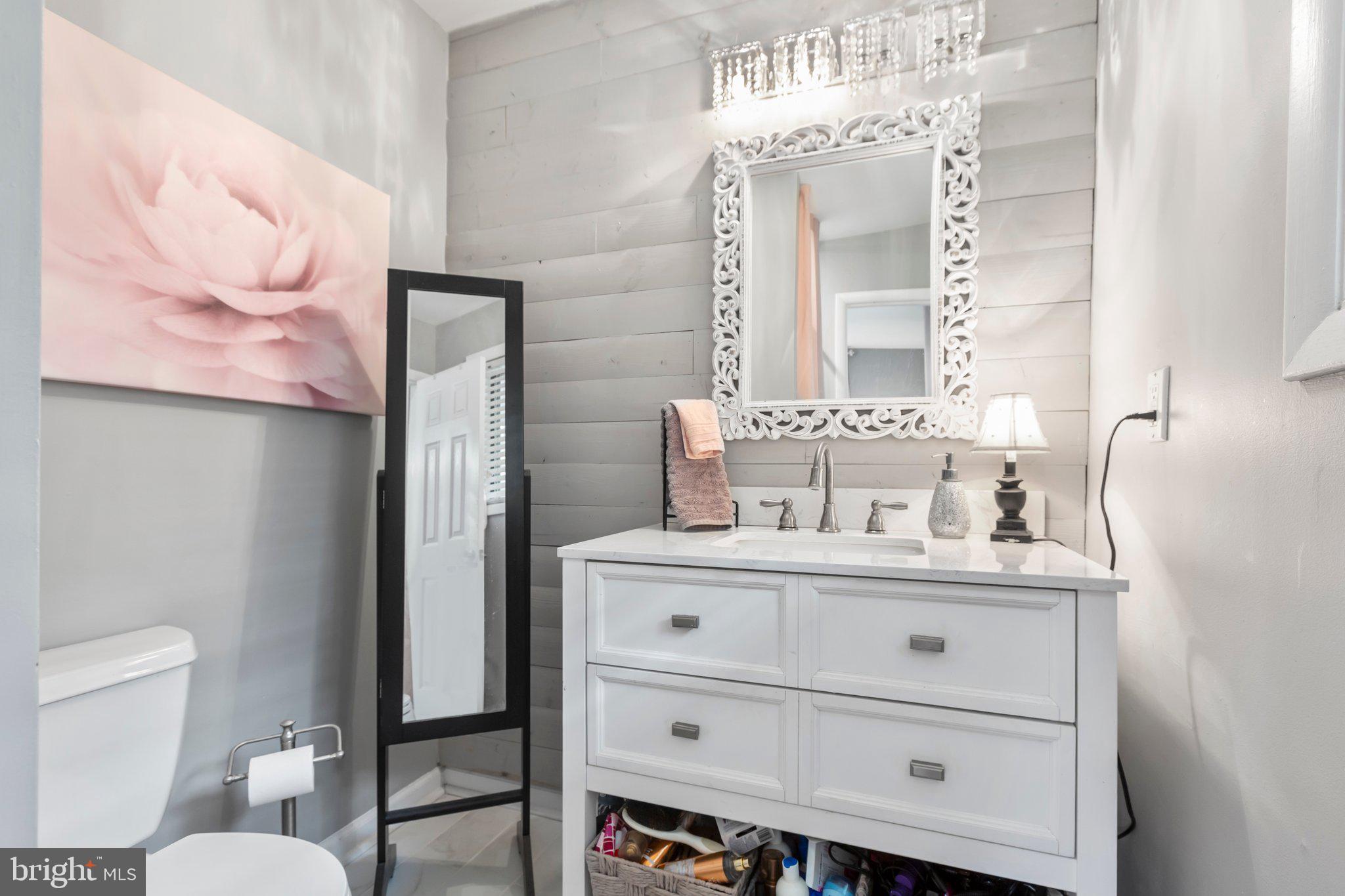 LAKE OF THE WOODS - Residential