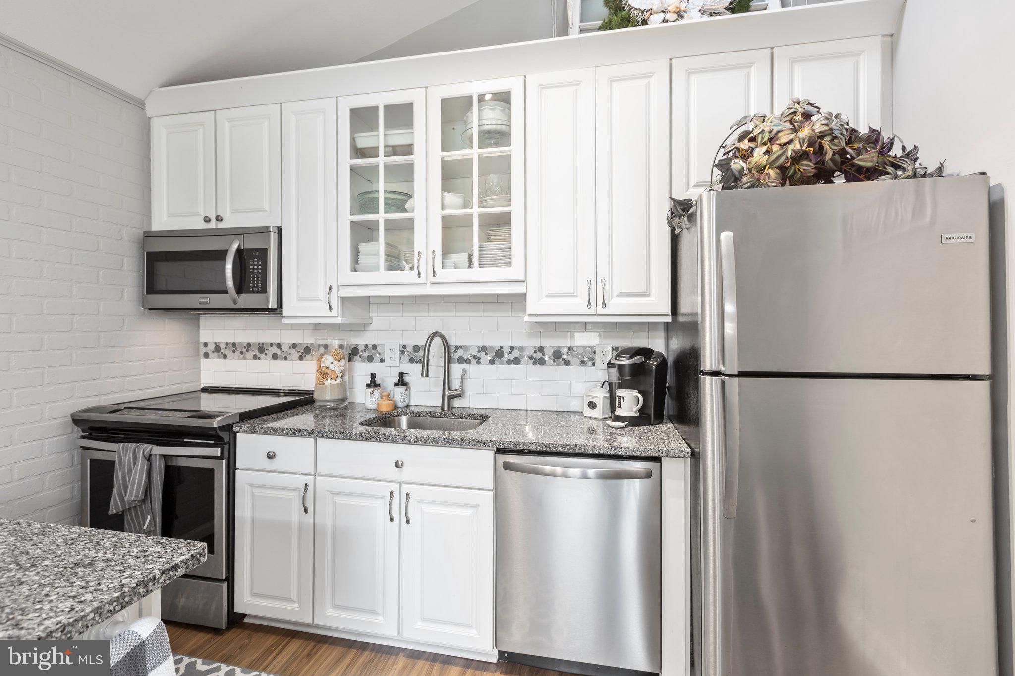 LAKE OF THE WOODS - Residential