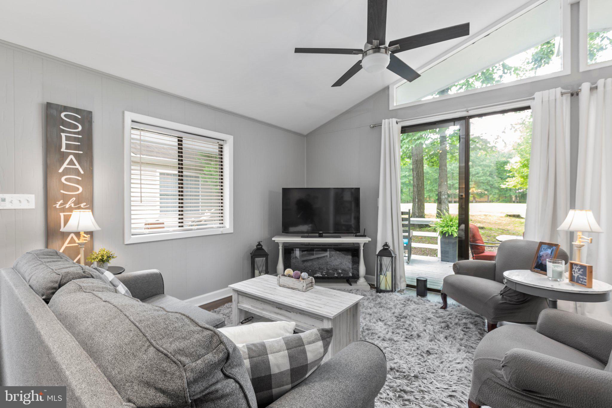 LAKE OF THE WOODS - Residential