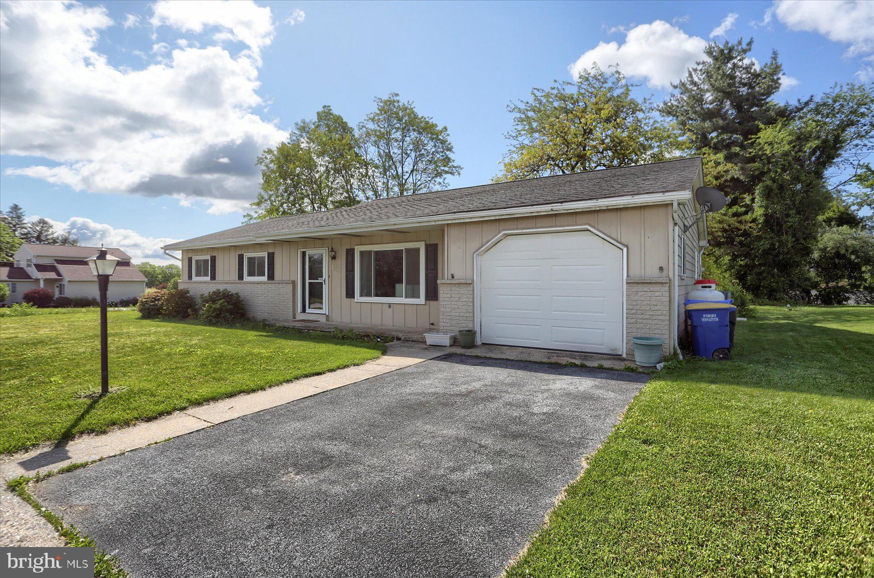 202 HILLCREST DRIVE