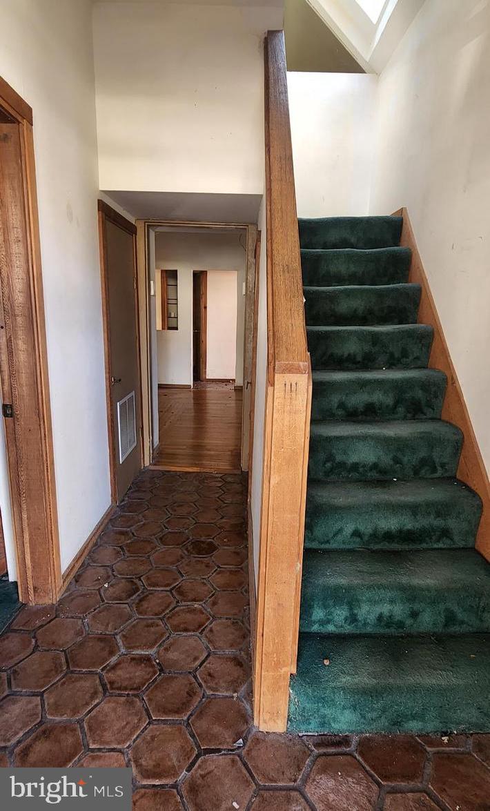 EASTPORT - Residential