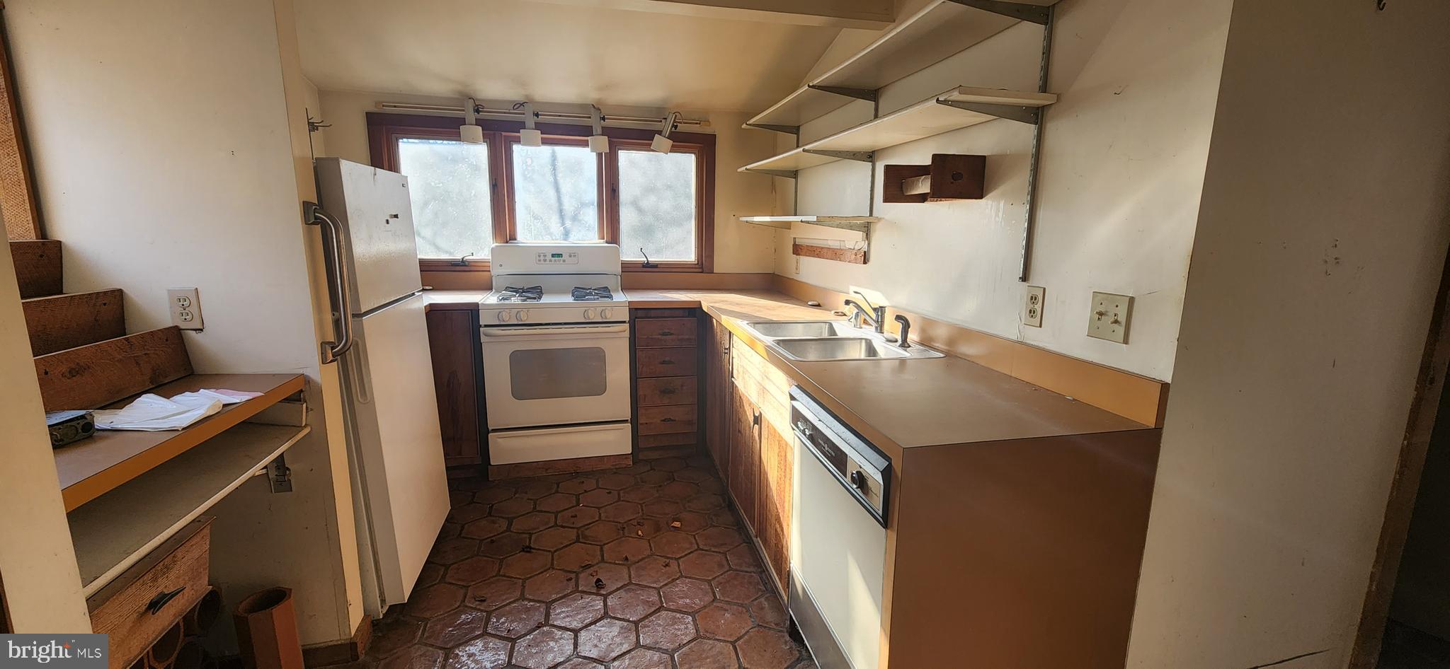 EASTPORT - Residential