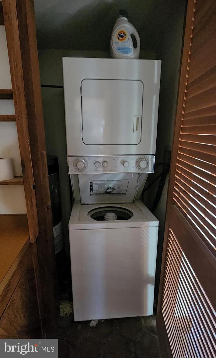 EASTPORT - Residential