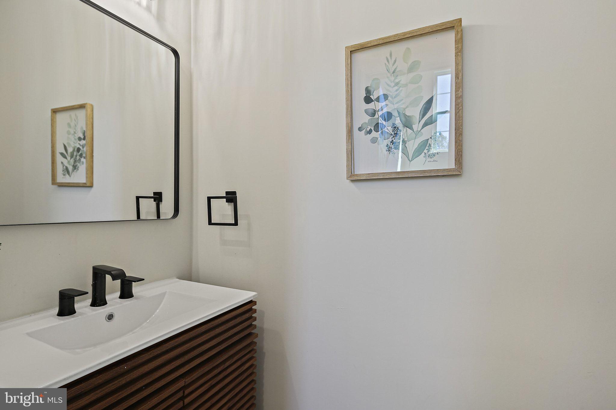 RIVERSIDE OVERLOOK - Residential