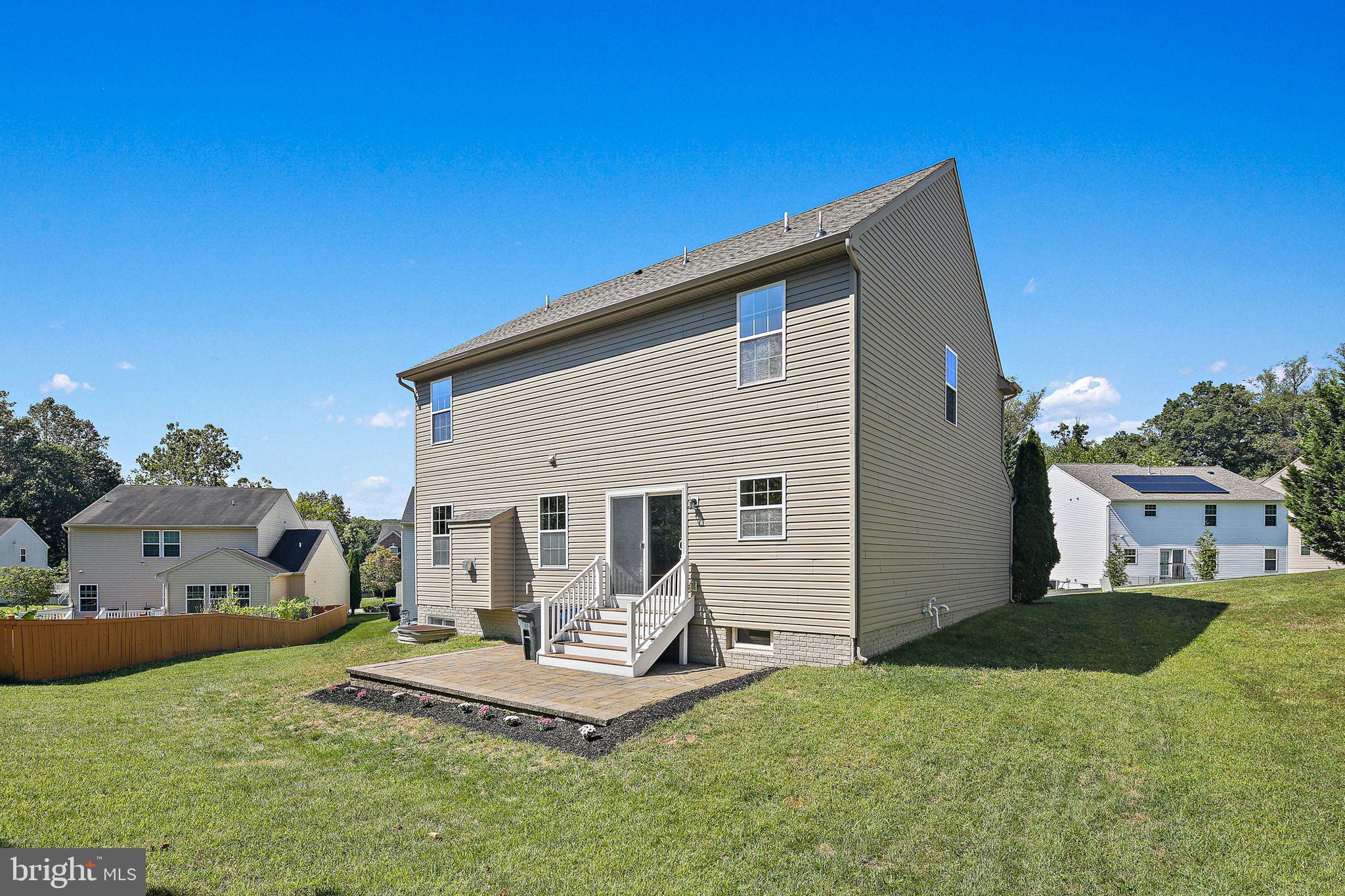 RIVERSIDE OVERLOOK - Residential