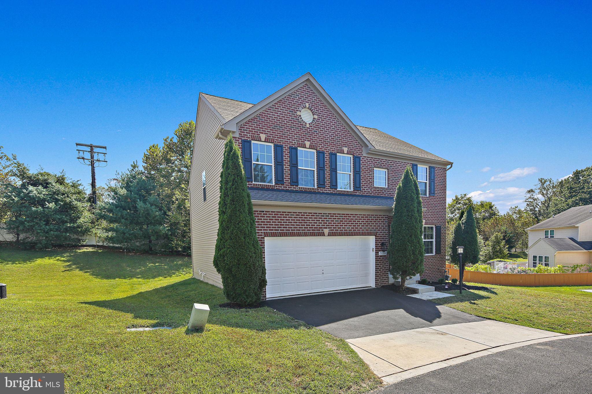 RIVERSIDE OVERLOOK - Residential