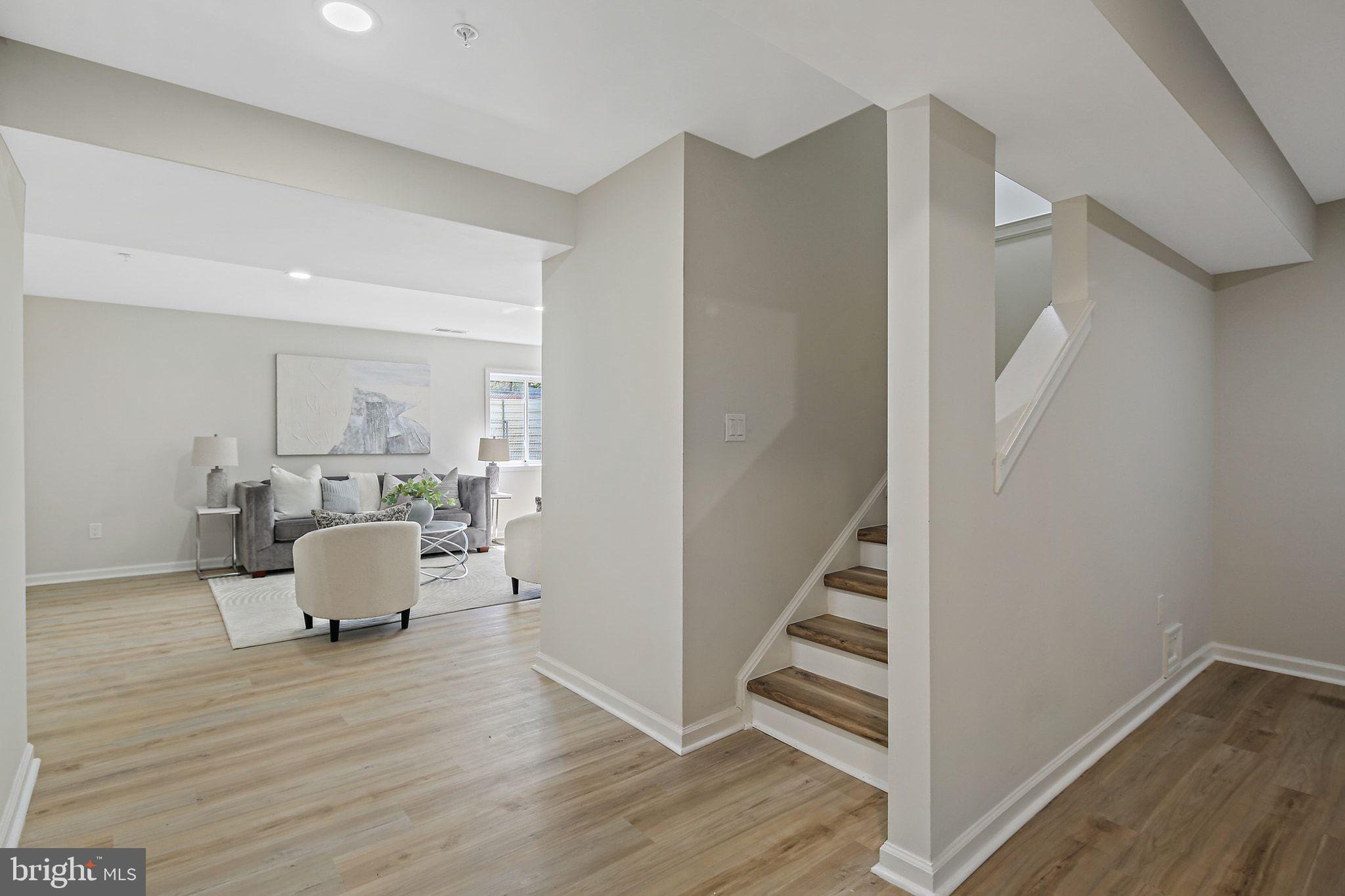 RIVERSIDE OVERLOOK - Residential