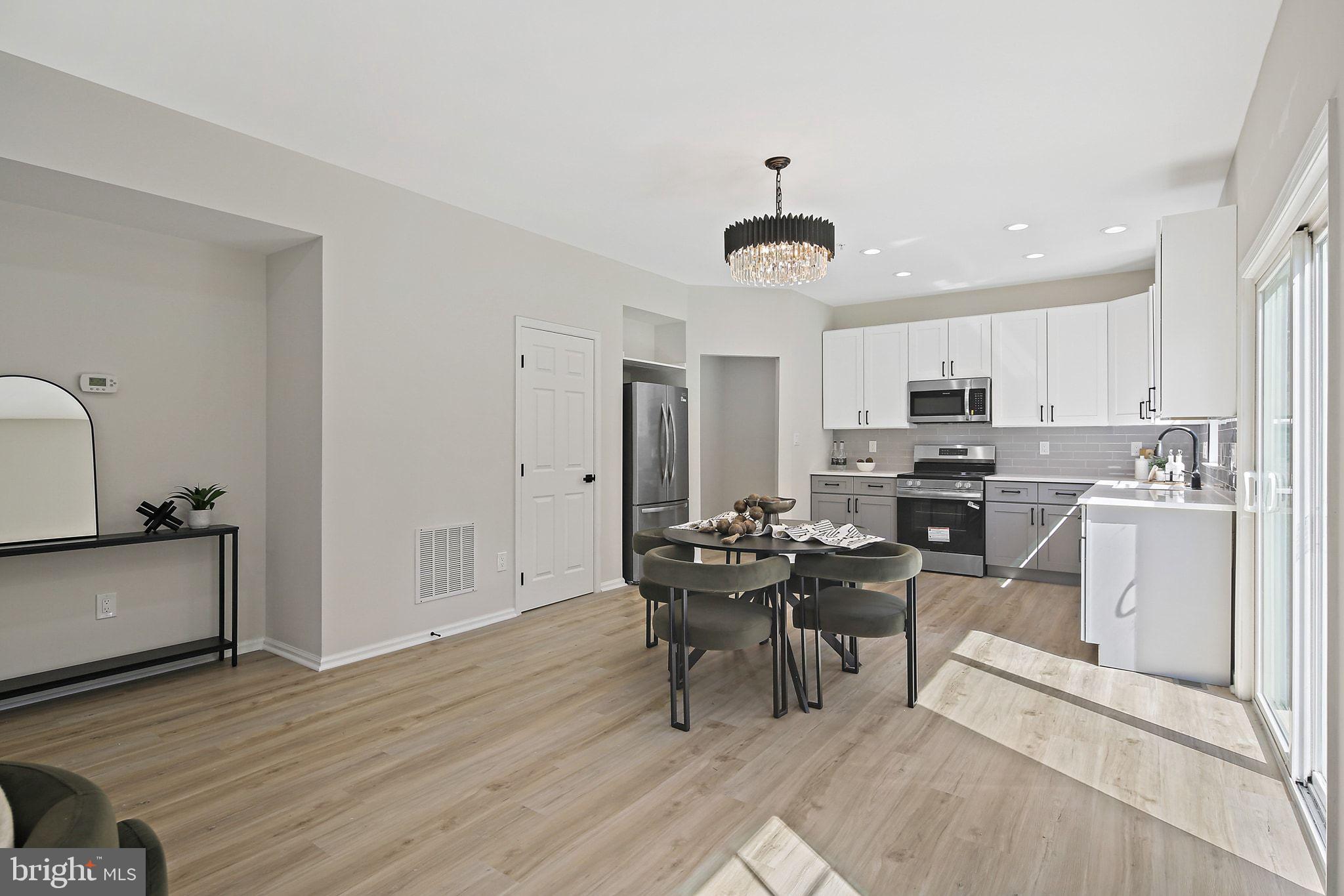 RIVERSIDE OVERLOOK - Residential