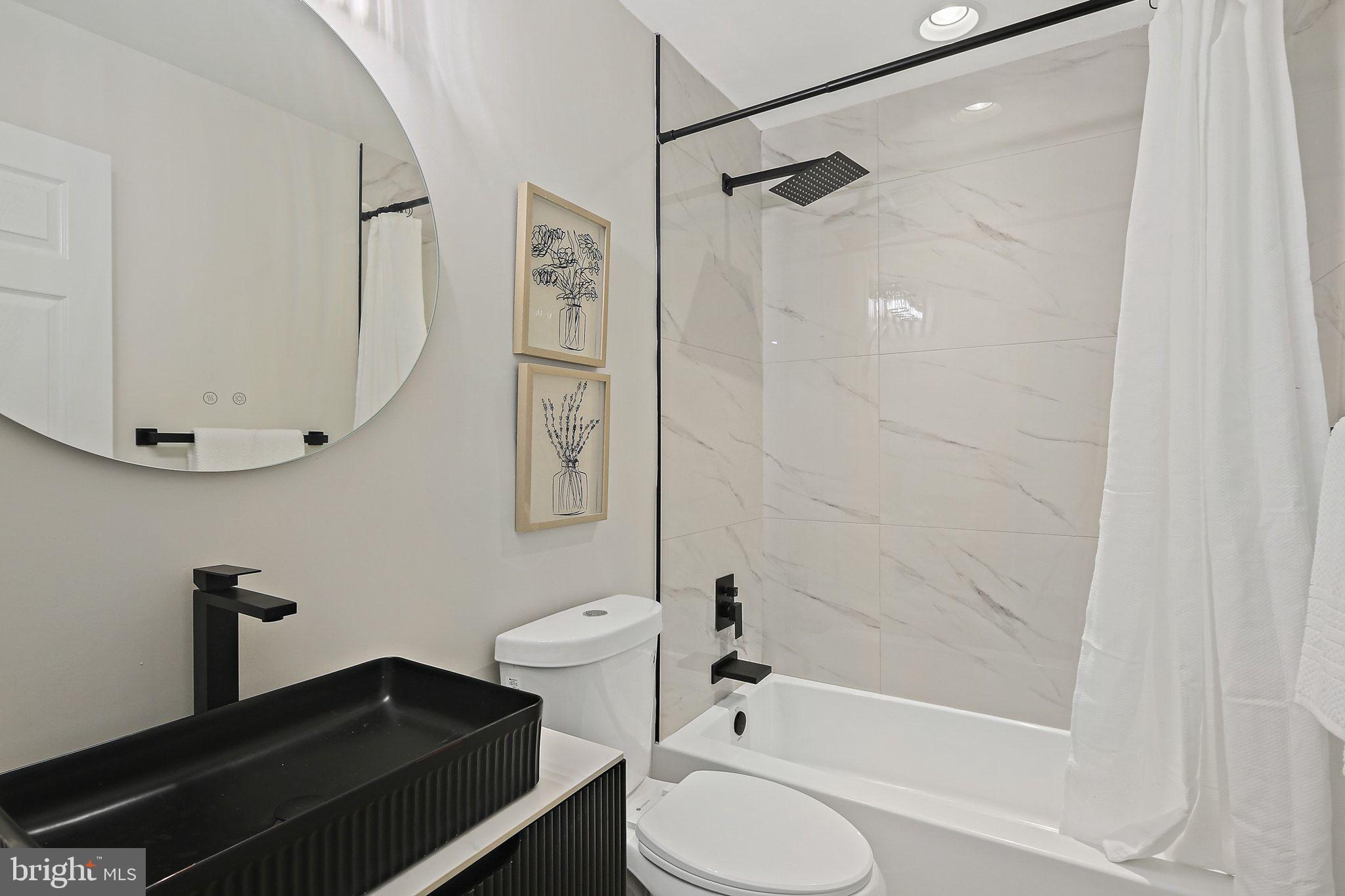 RIVERSIDE OVERLOOK - Residential