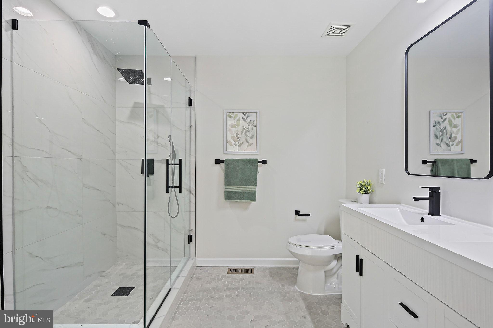 RIVERSIDE OVERLOOK - Residential