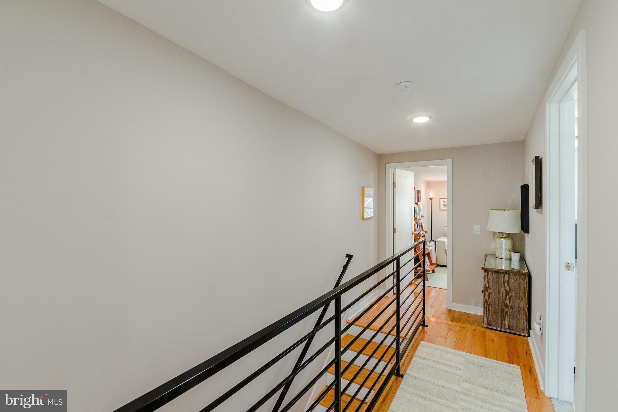 ART MUSEUM AREA - Residential Lease