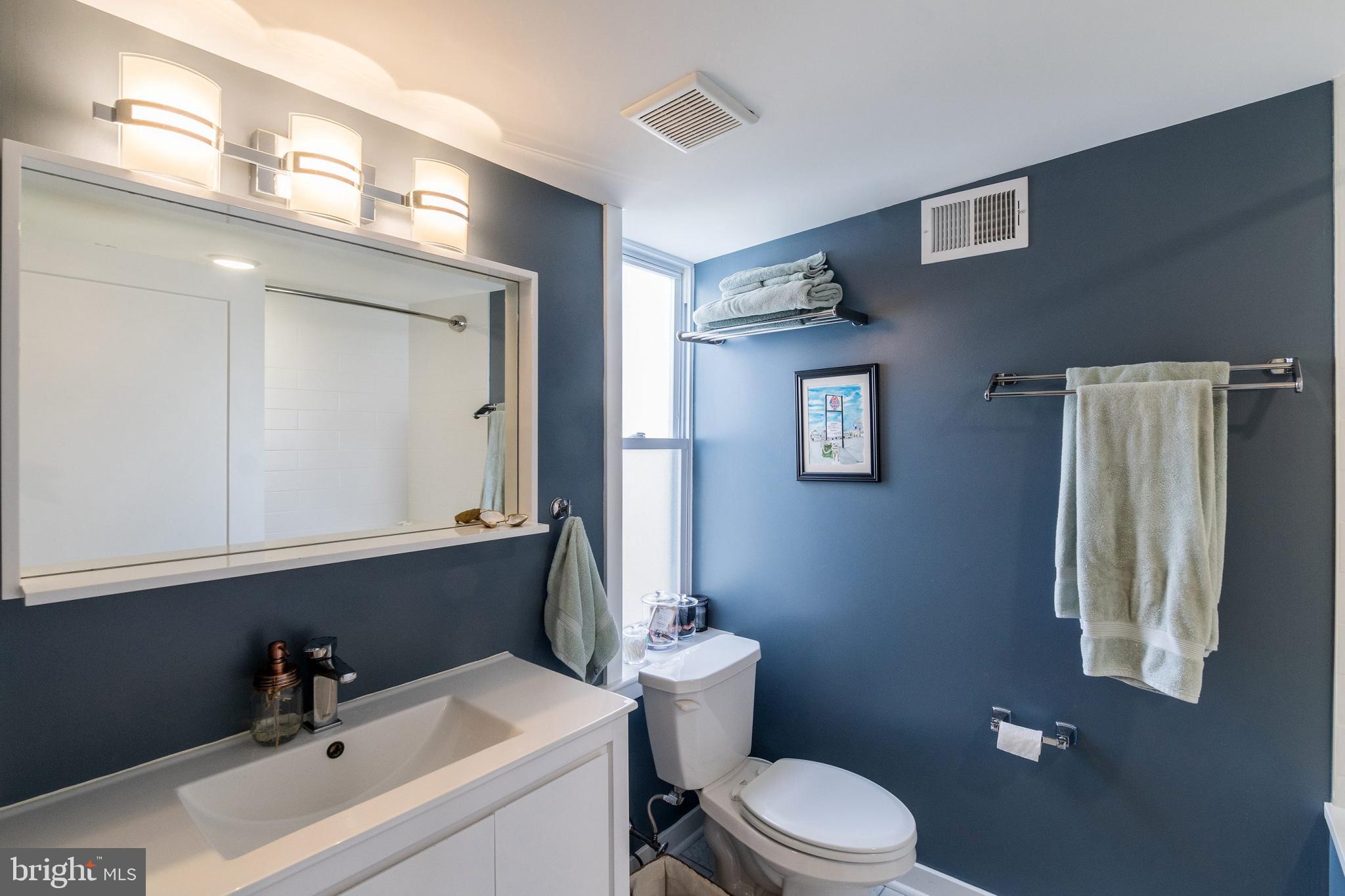 ART MUSEUM AREA - Residential Lease