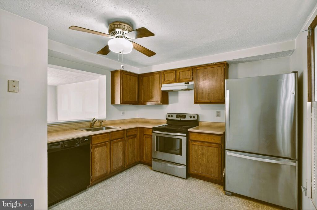 Photo of 6064 Rock Glen Drive, ELKRIDGE, MD 21075 (MLS # MDHW2060806)