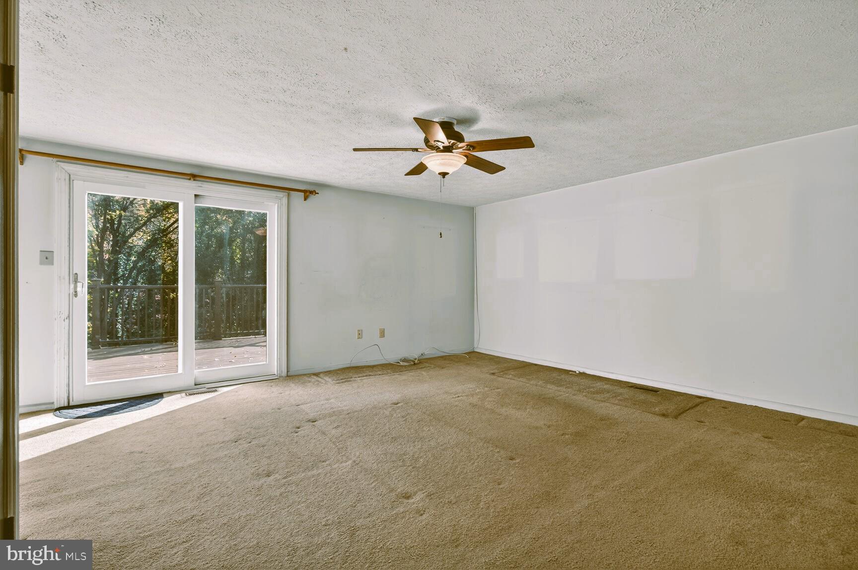 6064 ROCK GLEN DRIVE