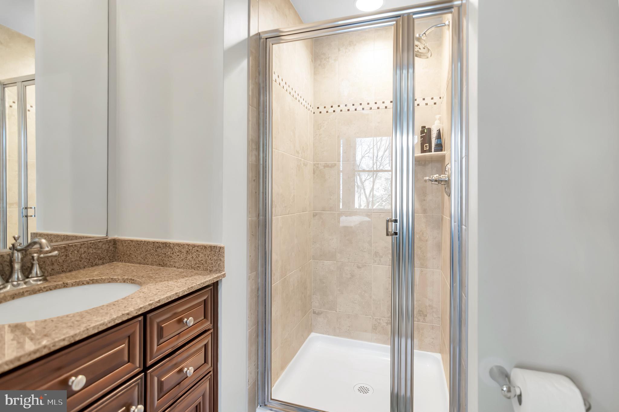 RIDGEWOOD - Residential Lease