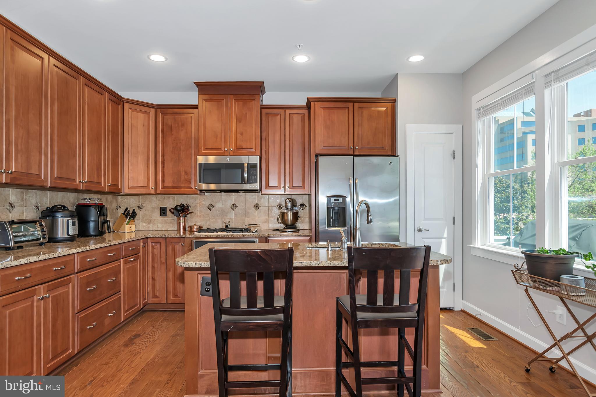 RIDGEWOOD - Residential Lease