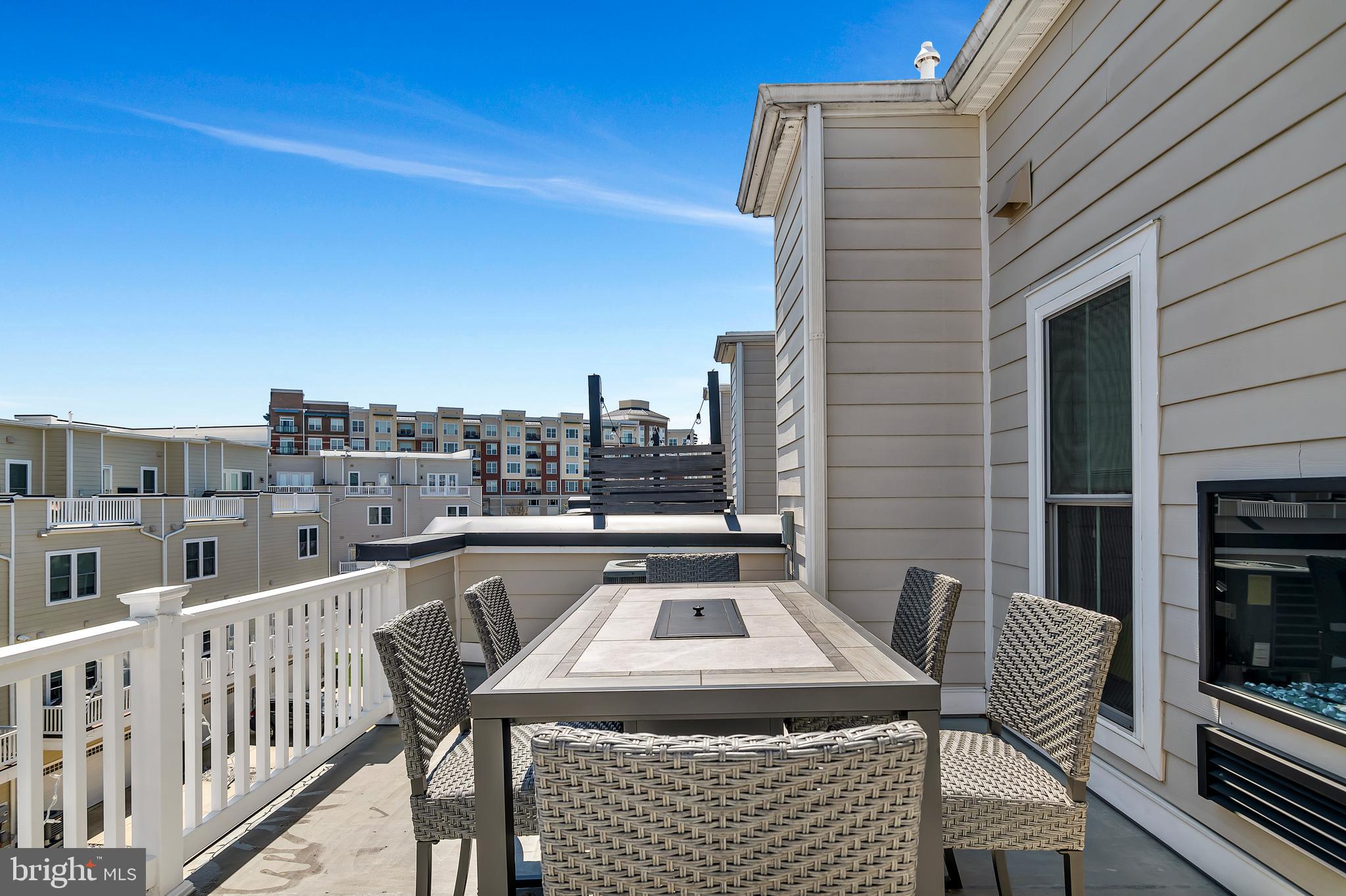 RIDGEWOOD - Residential Lease