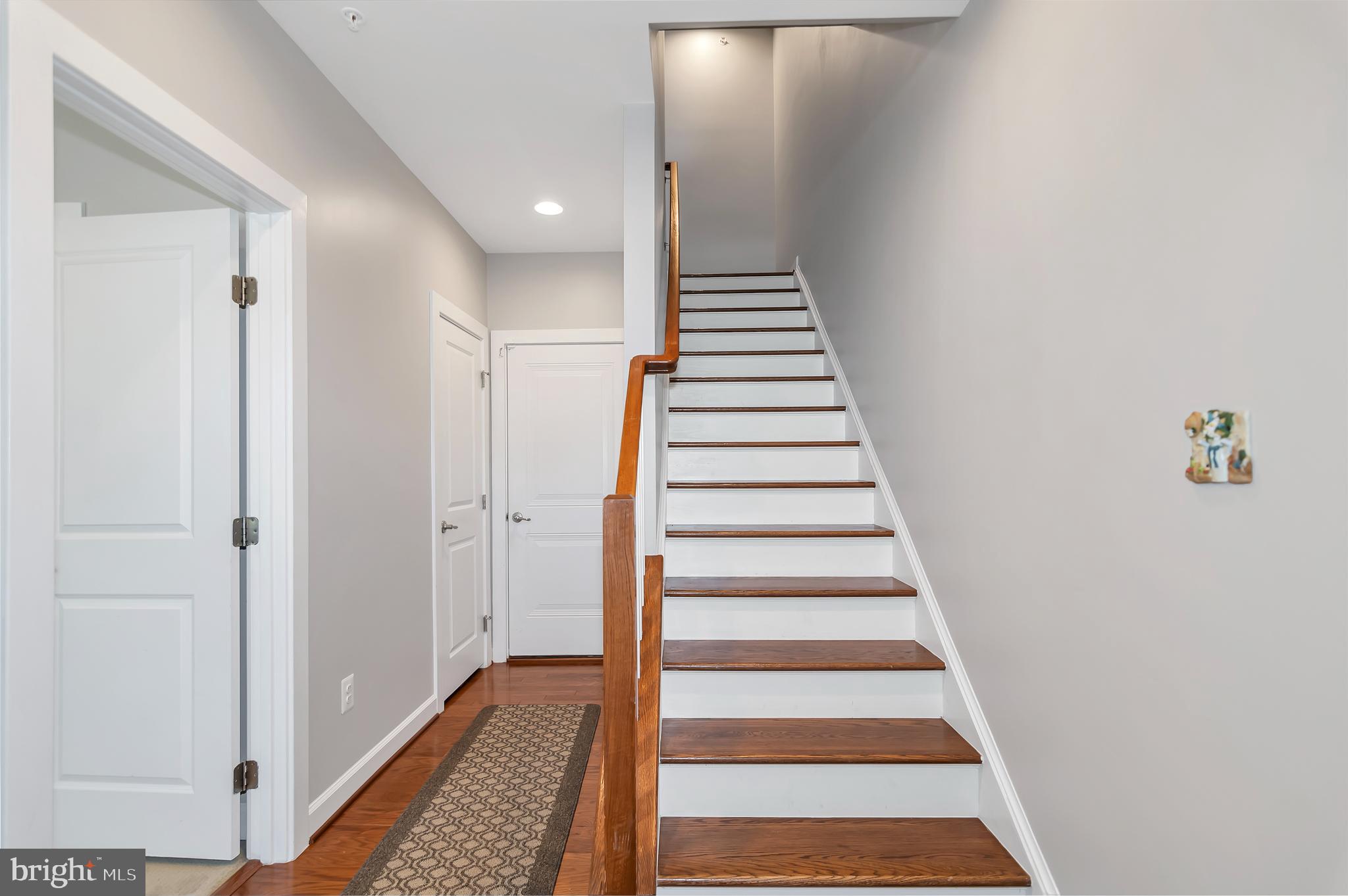 RIDGEWOOD - Residential Lease