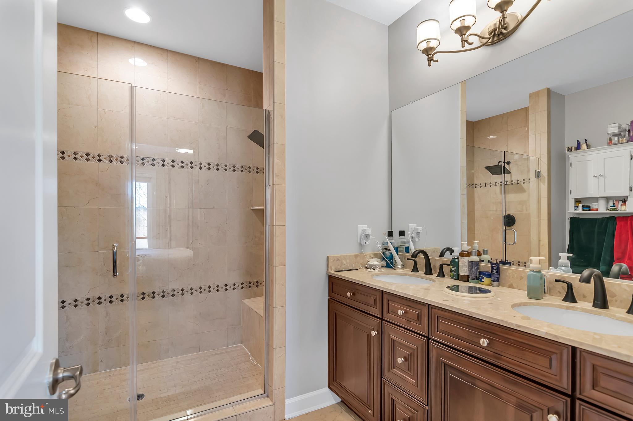 RIDGEWOOD - Residential Lease