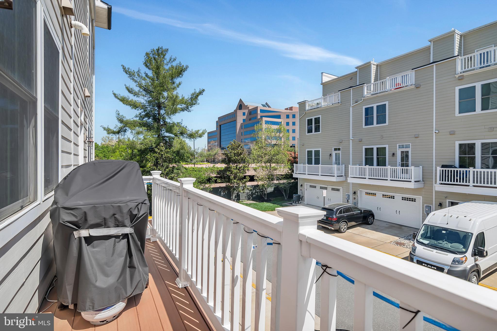 RIDGEWOOD - Residential Lease