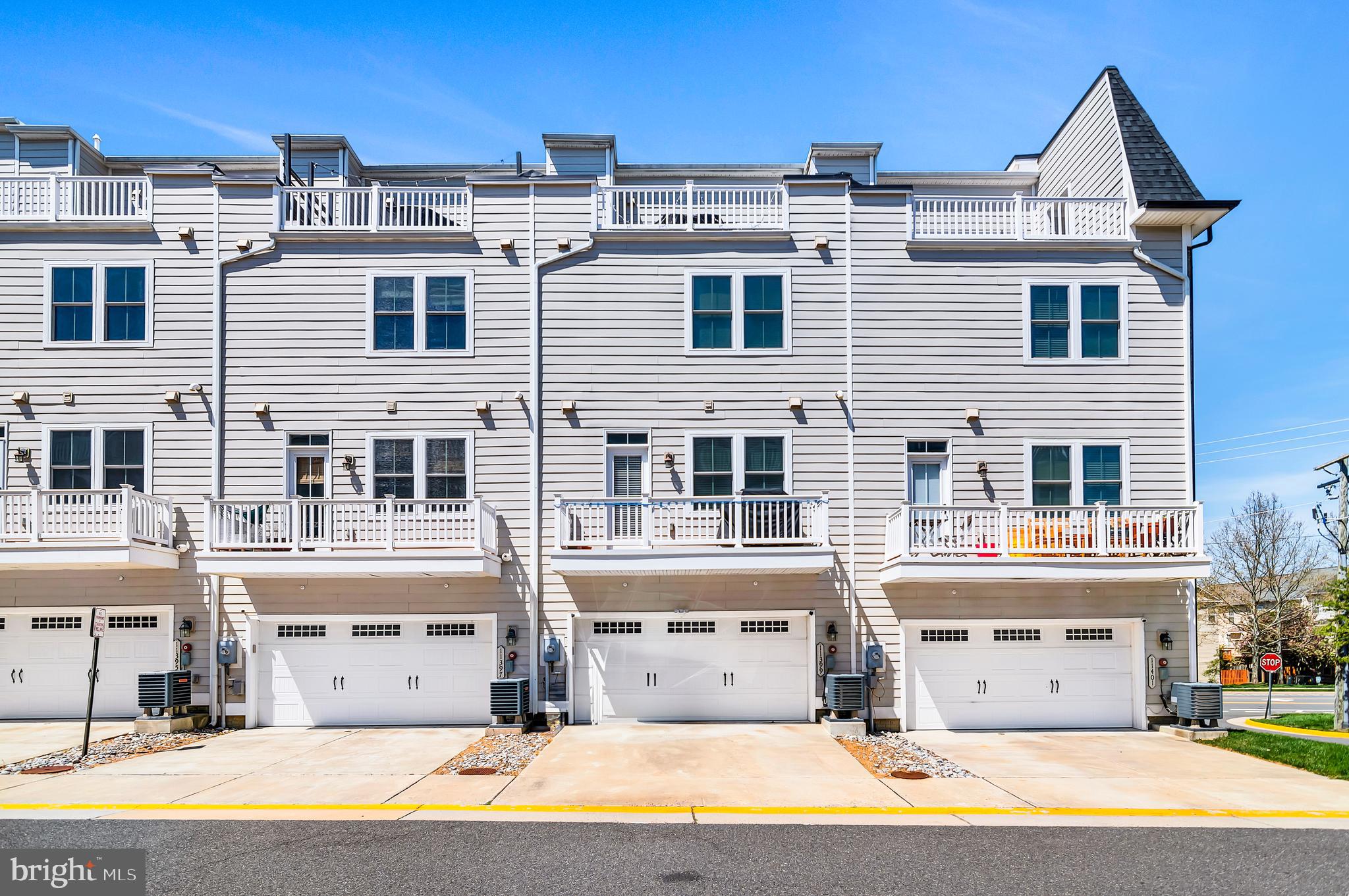 RIDGEWOOD - Residential Lease