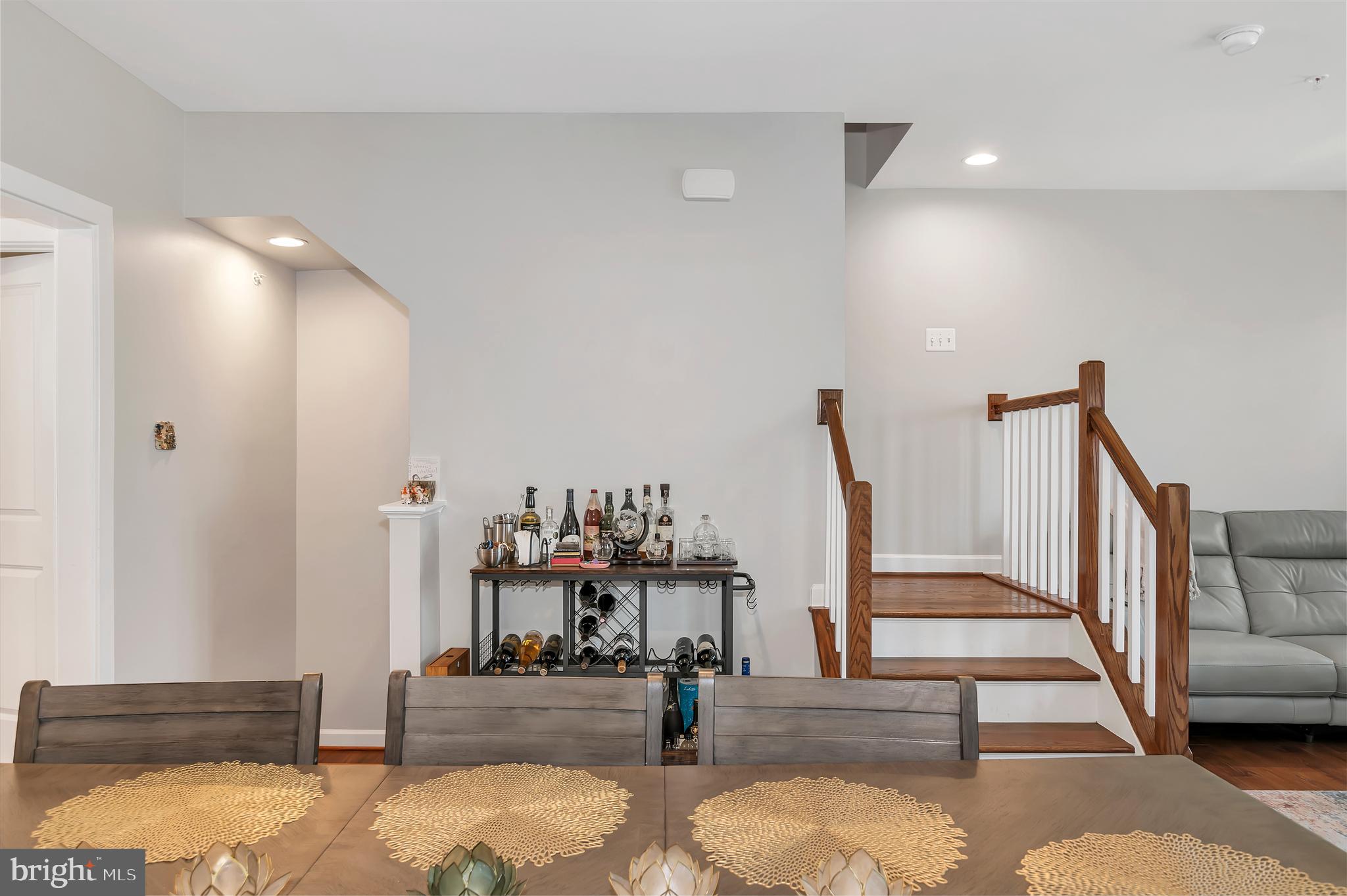 RIDGEWOOD - Residential Lease