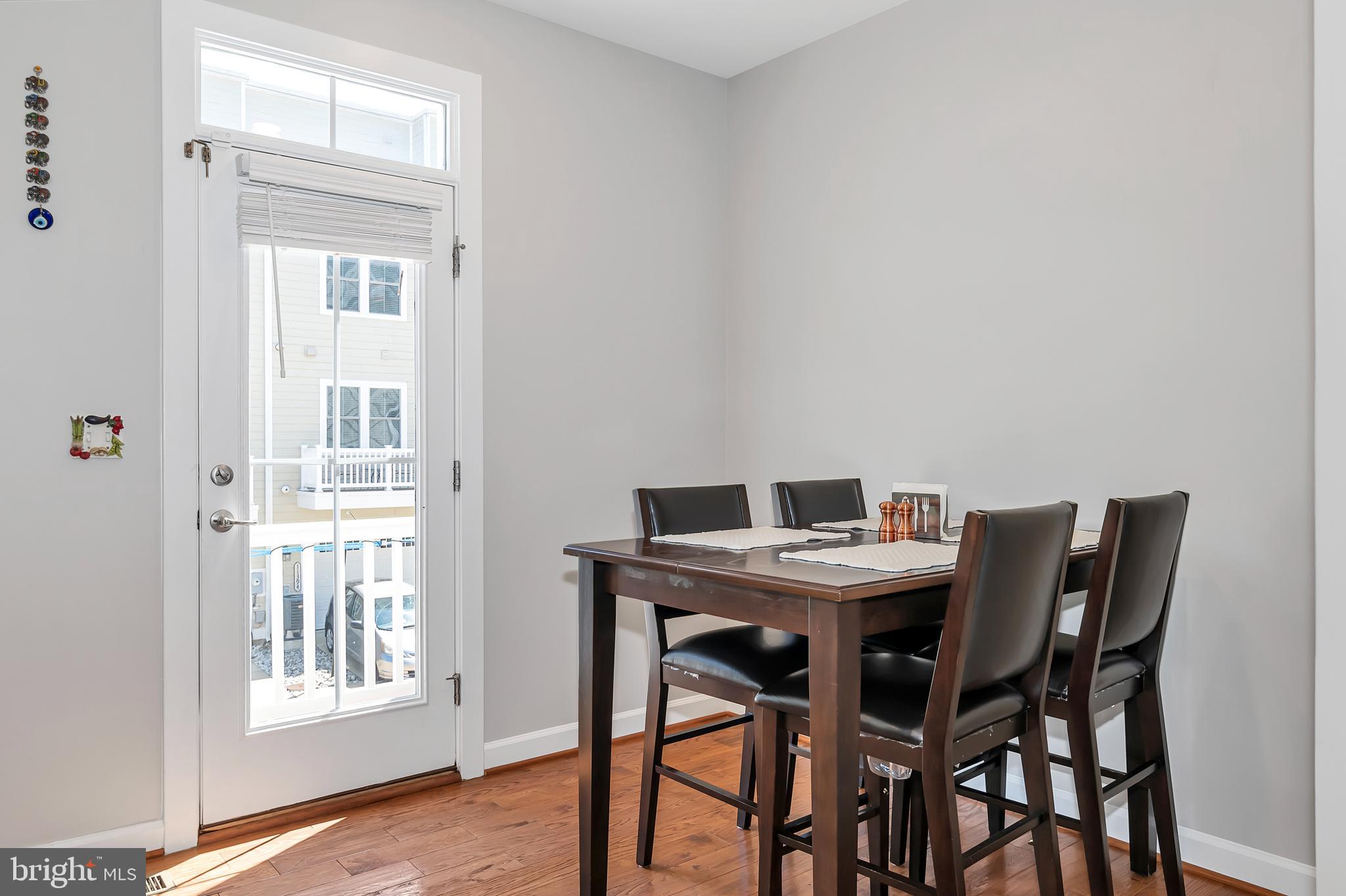 RIDGEWOOD - Residential Lease