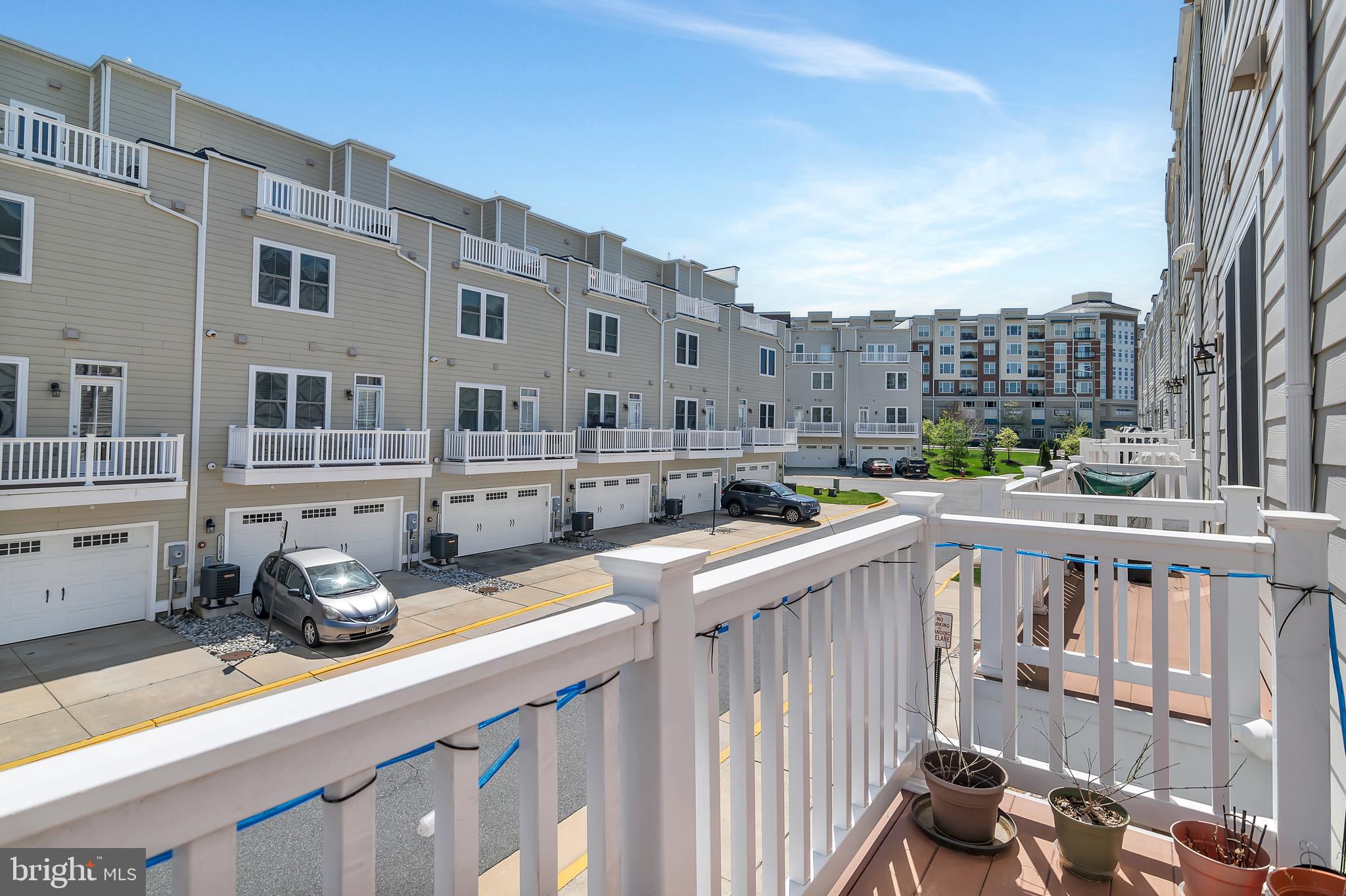 RIDGEWOOD - Residential Lease