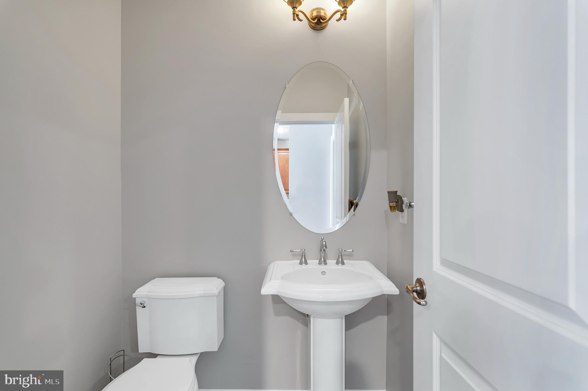 RIDGEWOOD - Residential Lease