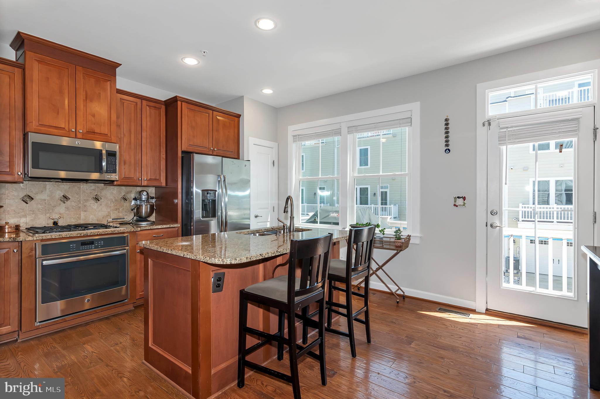 RIDGEWOOD - Residential Lease