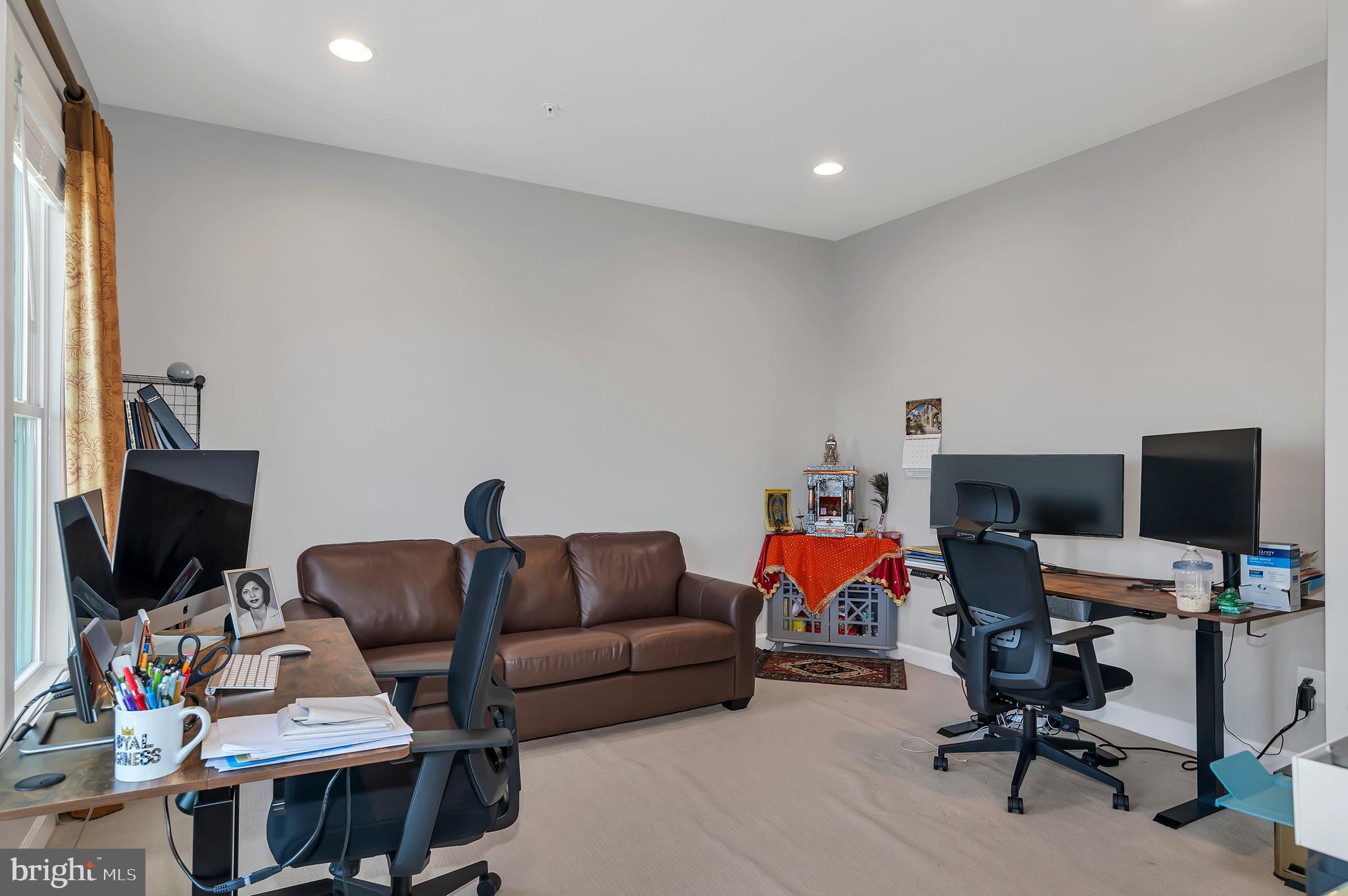 RIDGEWOOD - Residential Lease