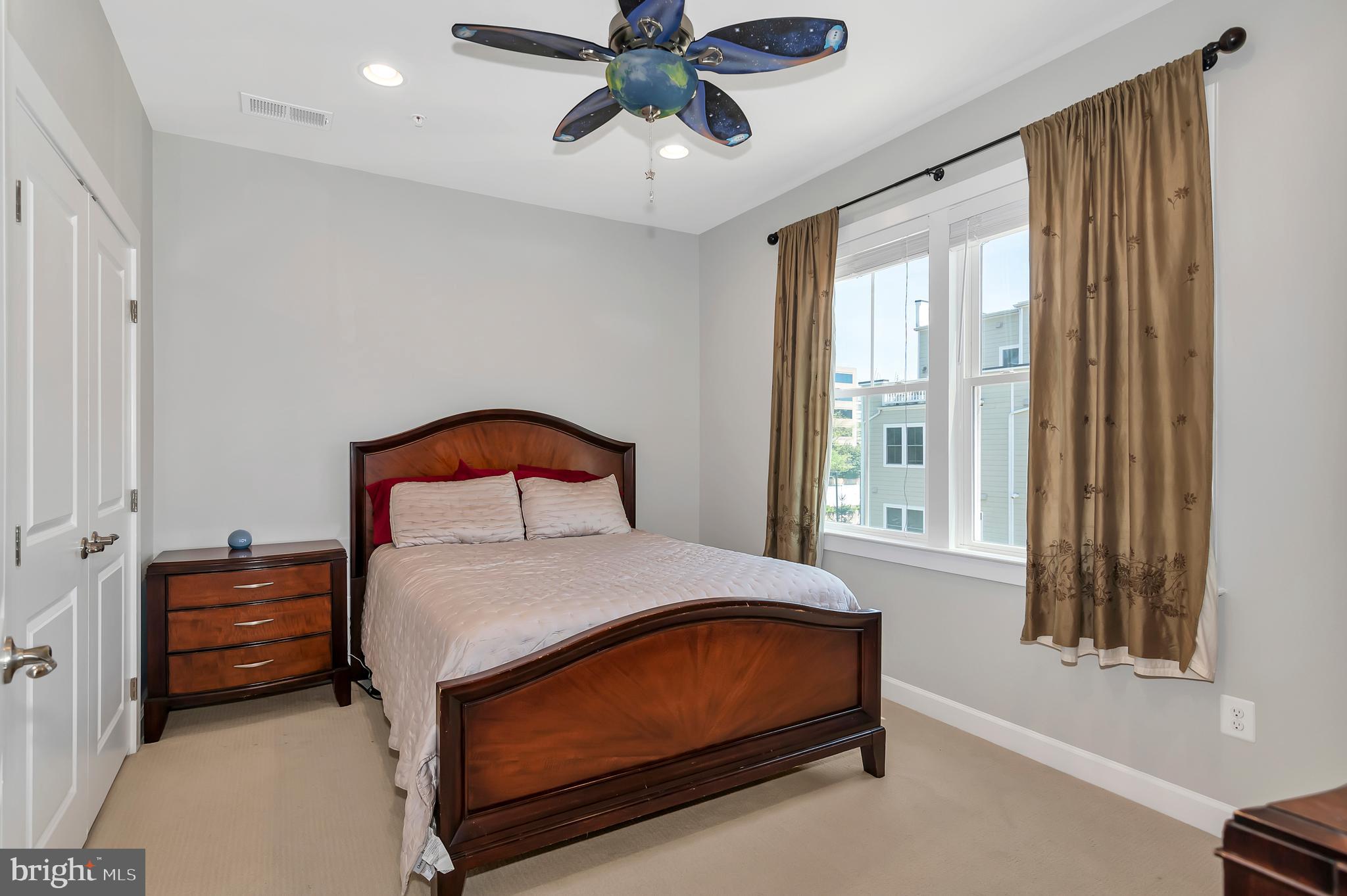 RIDGEWOOD - Residential Lease