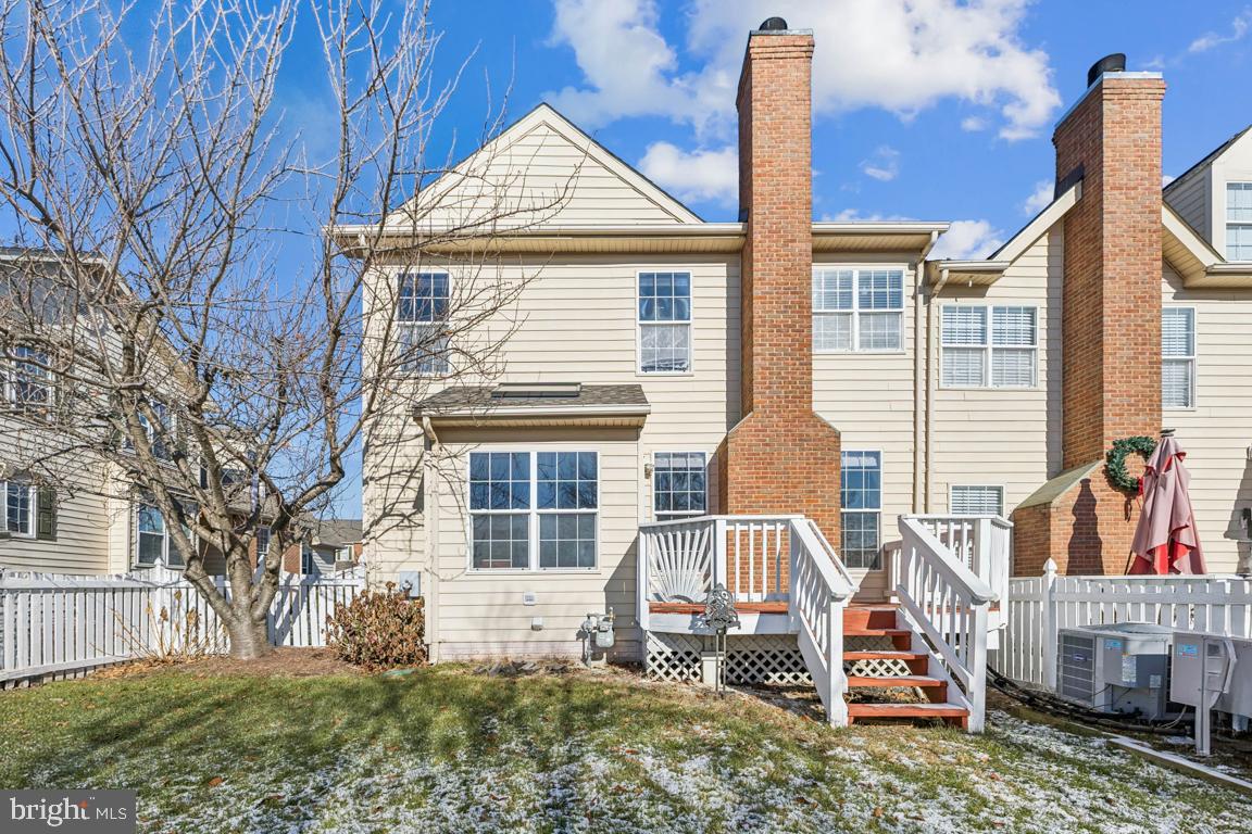 BELMONT COUNTRY CLUB - Residential Lease