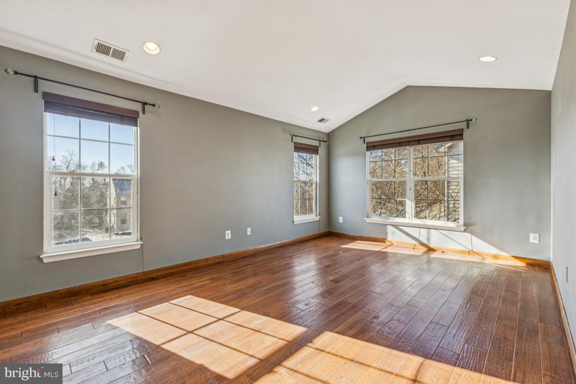 BELMONT COUNTRY CLUB - Residential Lease