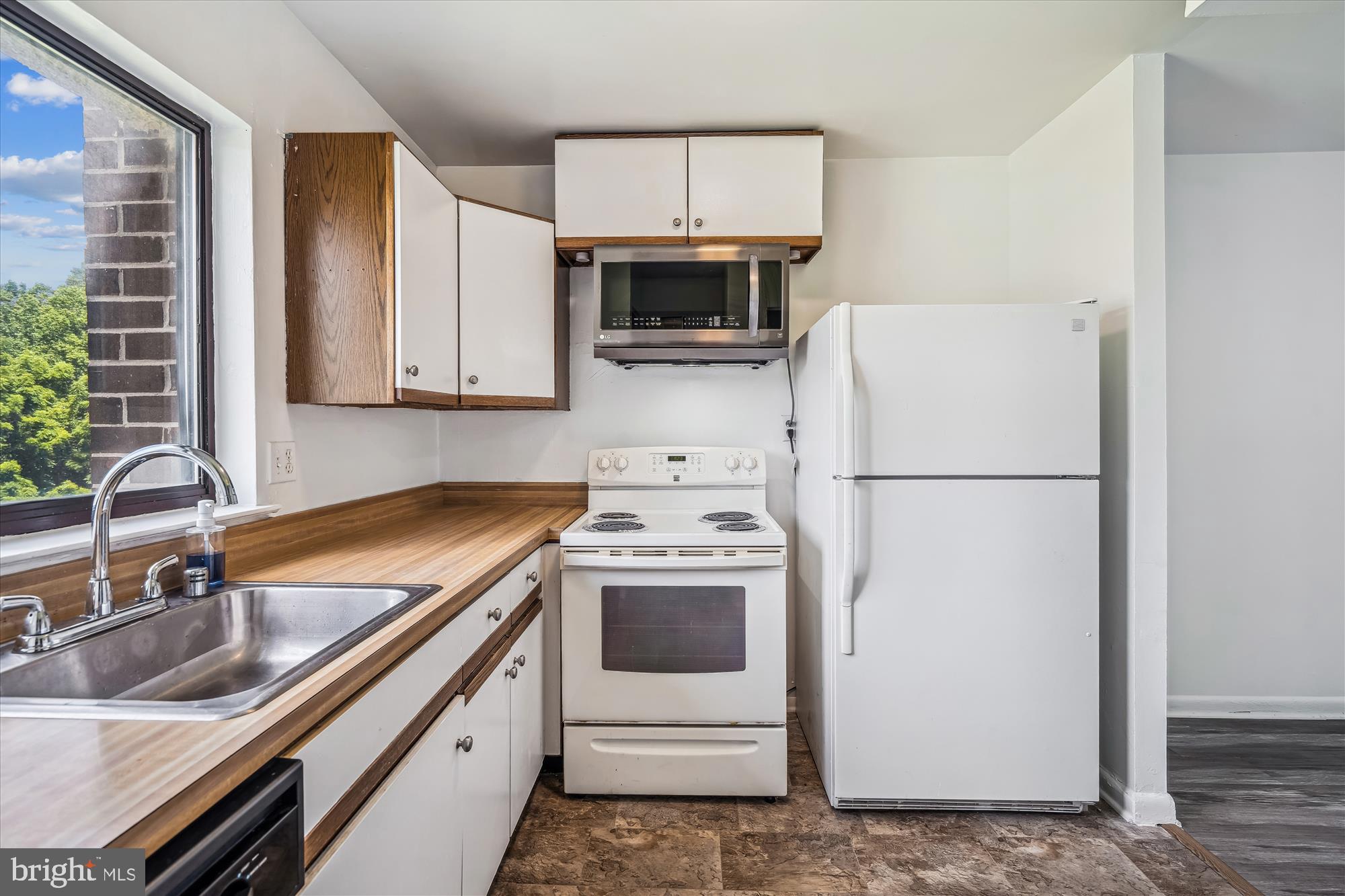 BROOKMILL - Residential