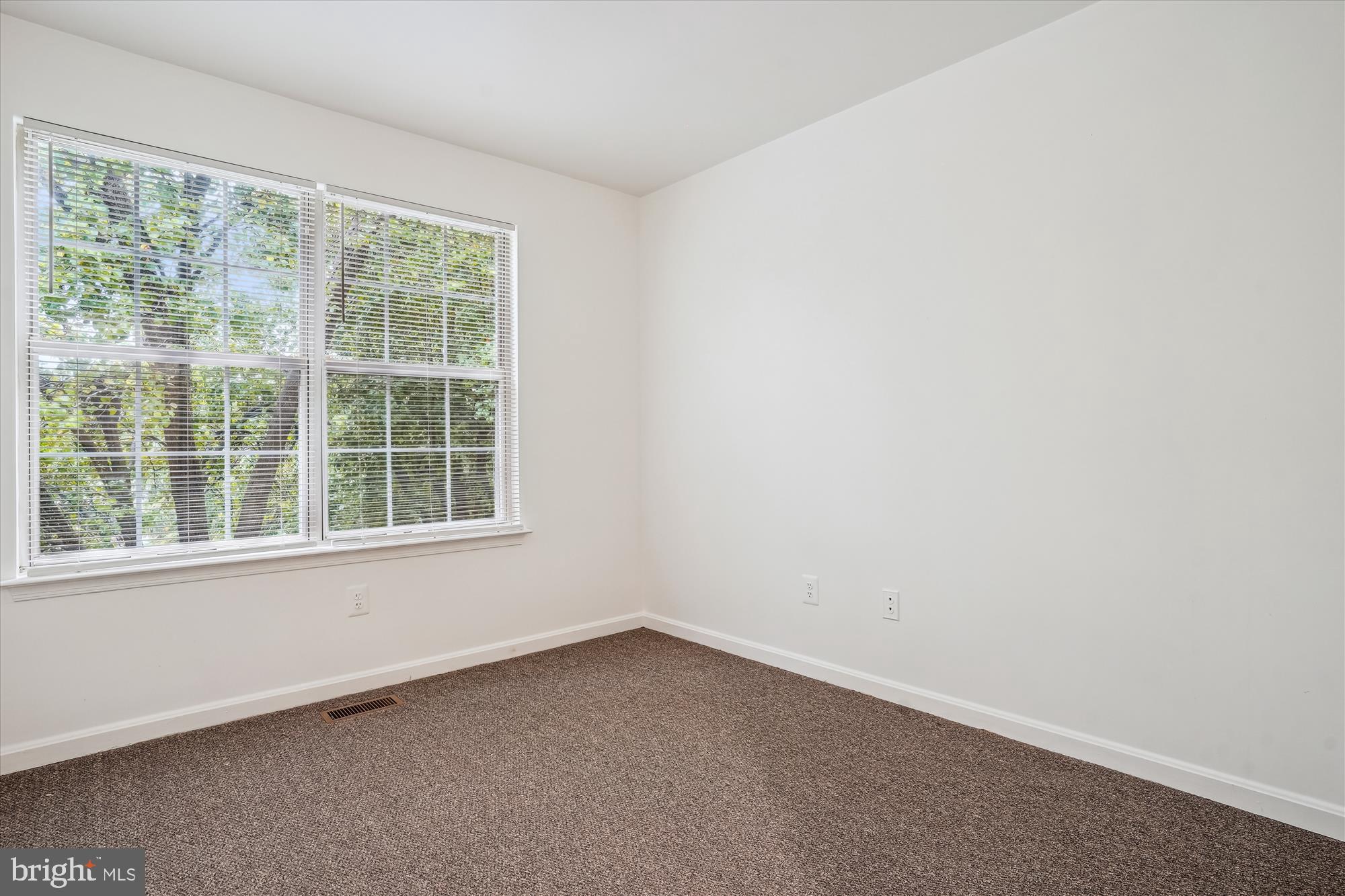 WAYSIDE VILLAGE - Residential Lease