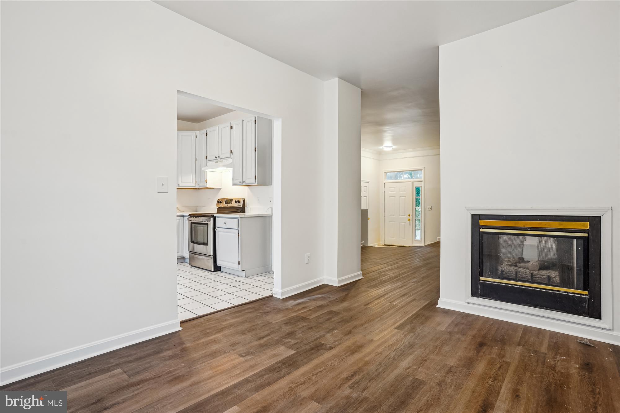 WAYSIDE VILLAGE - Residential Lease