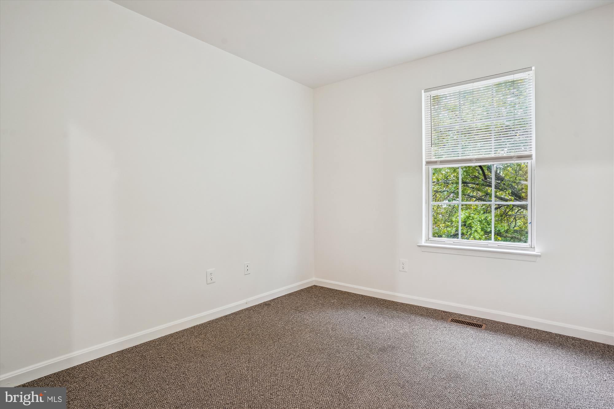 WAYSIDE VILLAGE - Residential Lease