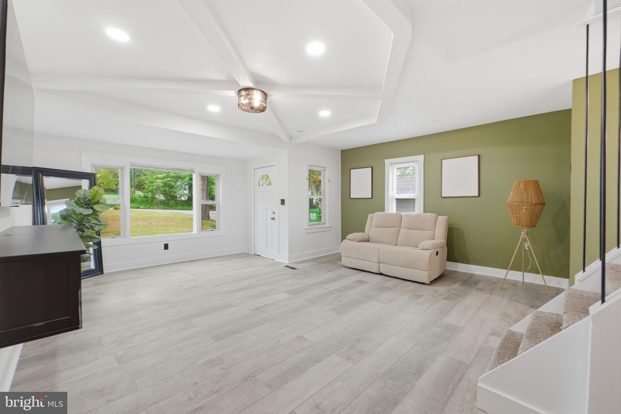 5906 BERWYN ROAD