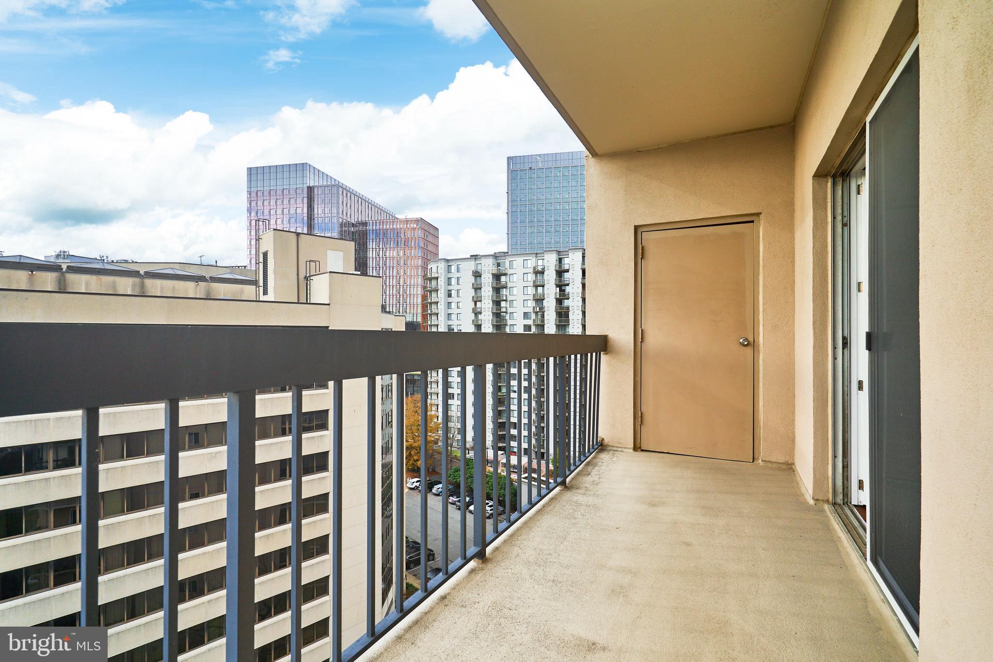 BELLA VISTA - Residential