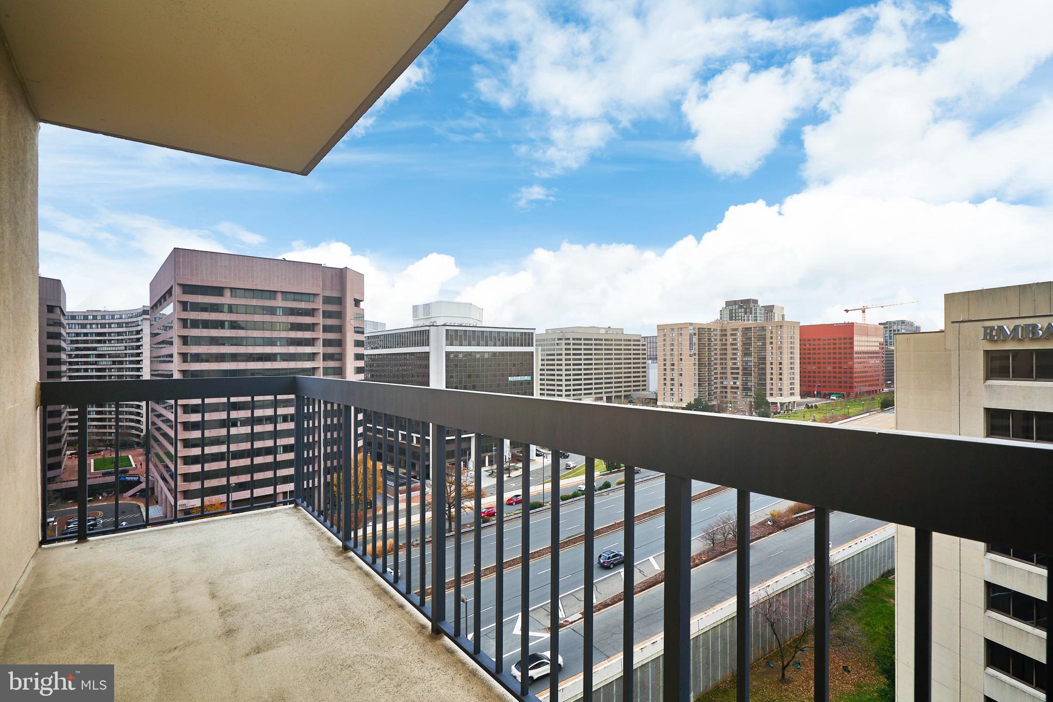 BELLA VISTA - Residential