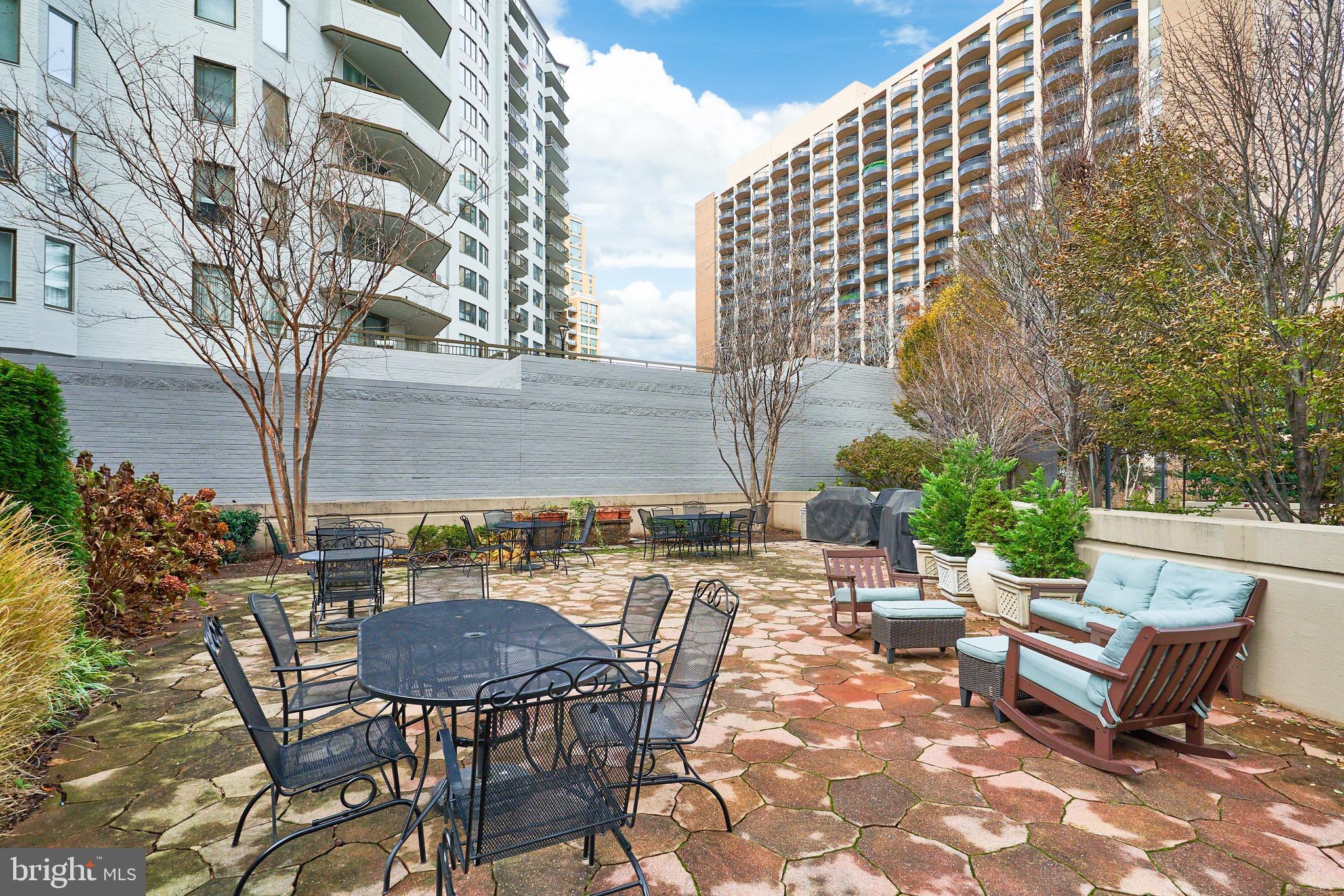 BELLA VISTA - Residential