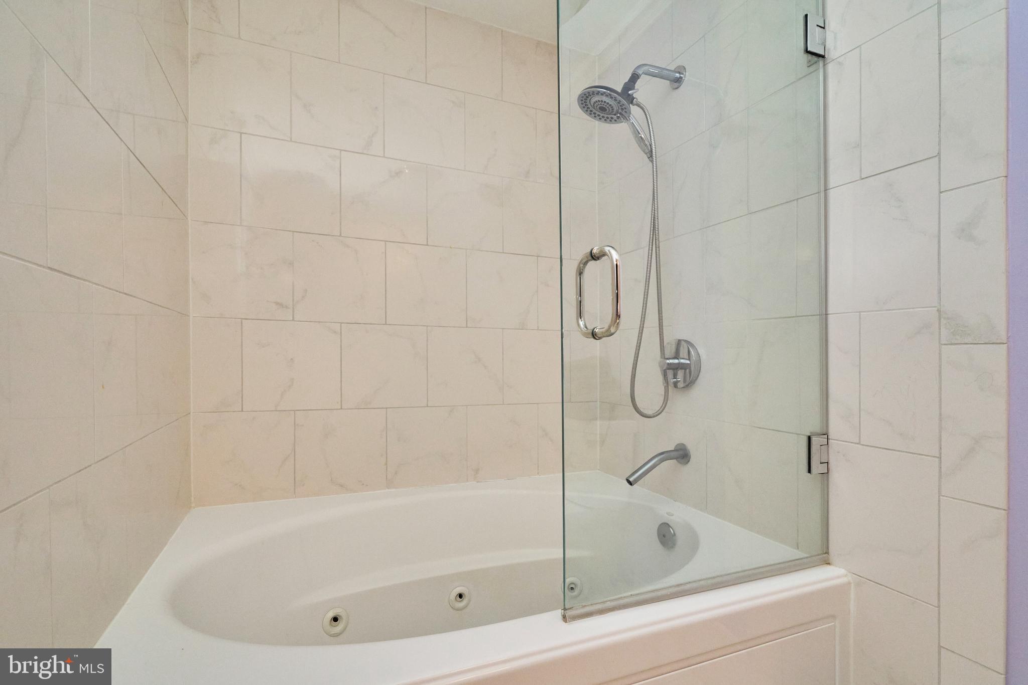 BELLA VISTA - Residential