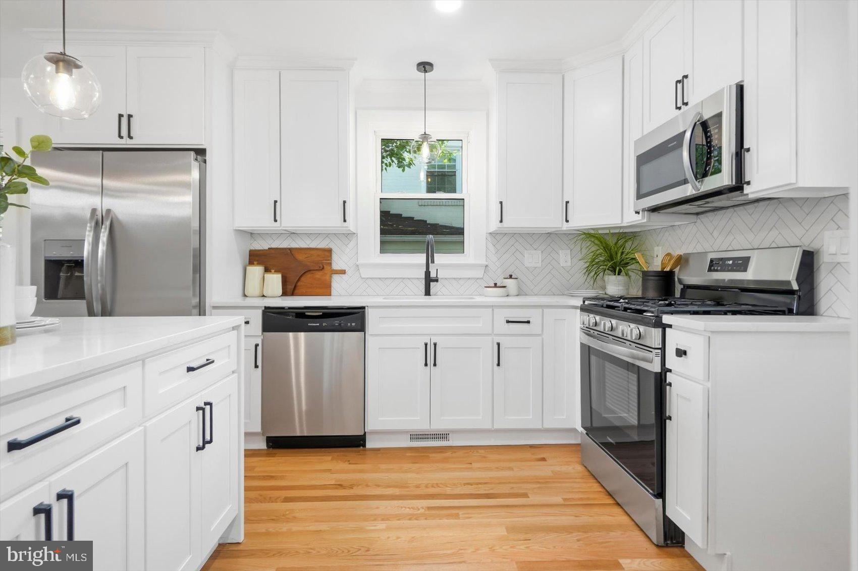 9424 COLESVILLE ROAD