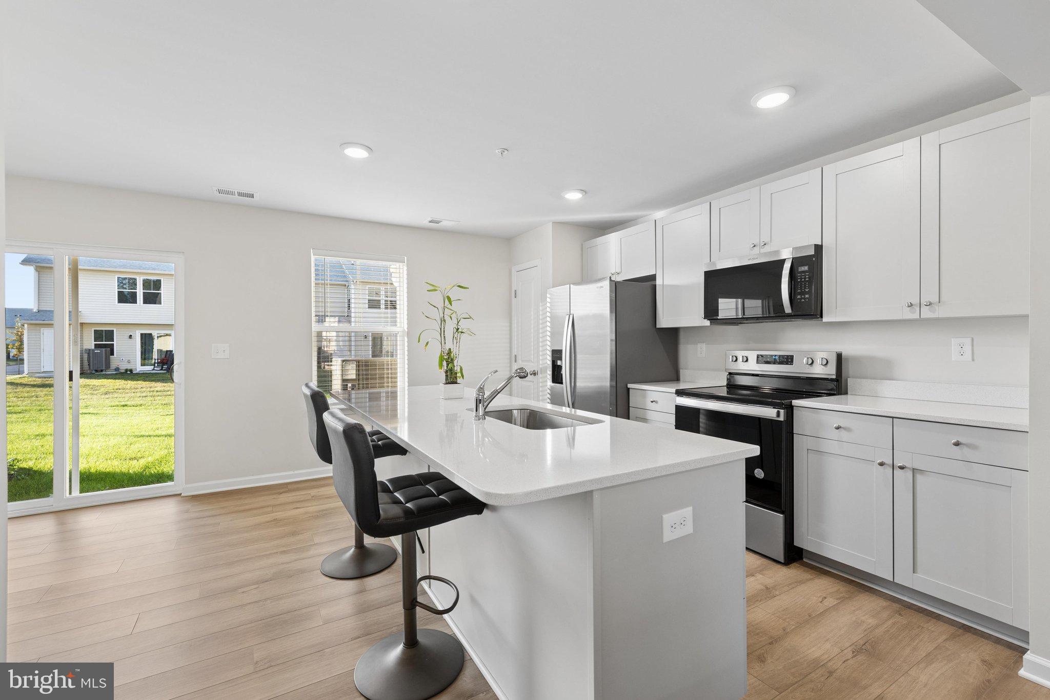 802 BLUE WING COURT